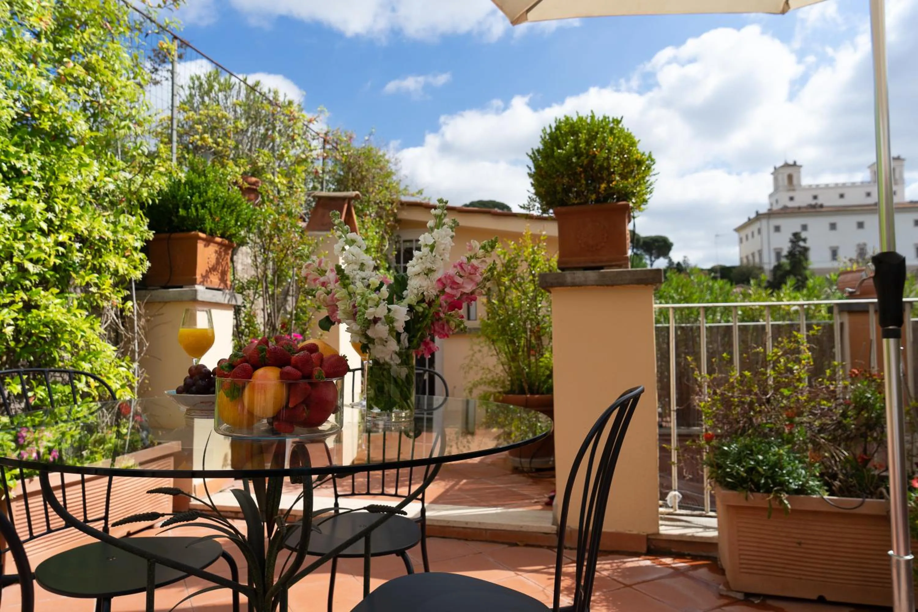 View (from property/room) in Babuino 79