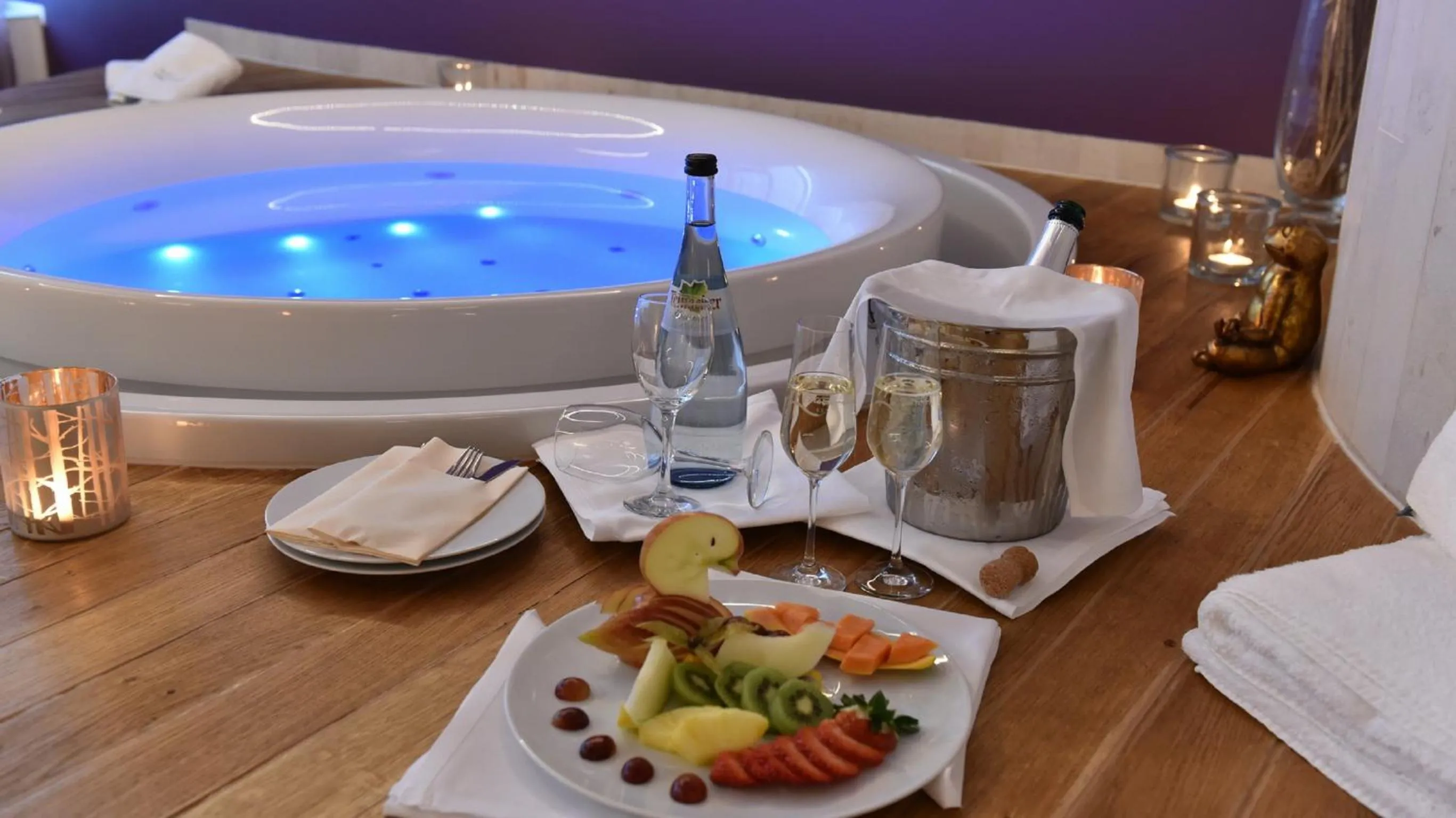 Hot Tub in Mawell Resort