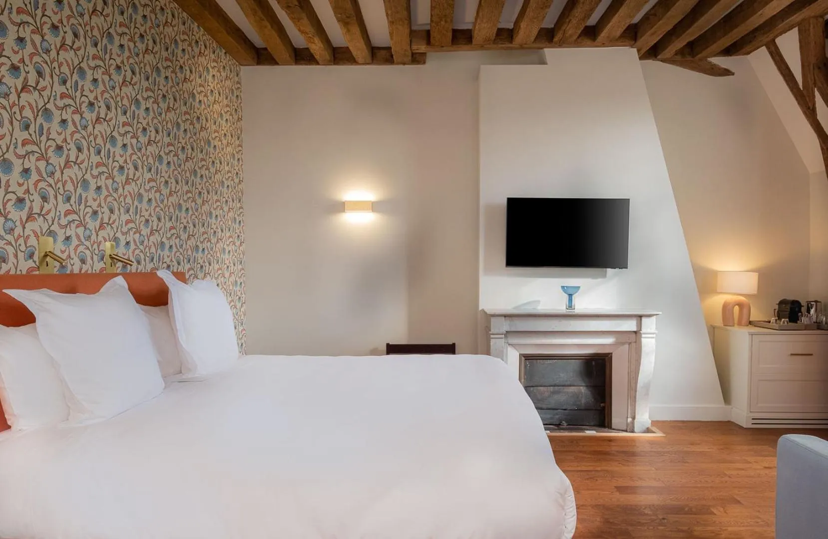 Bed in La Borde en Sologne Château & Spa