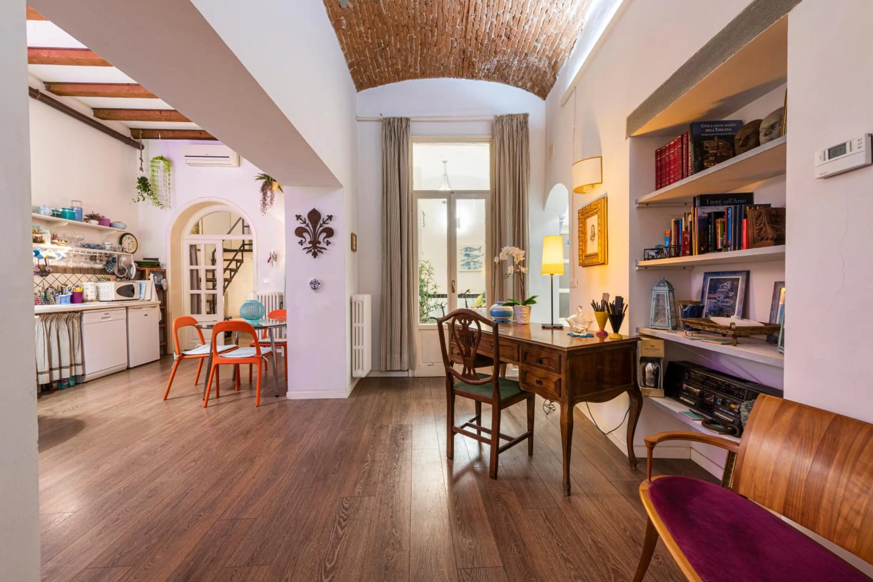 Living room in Florence Hideaway by Mmega