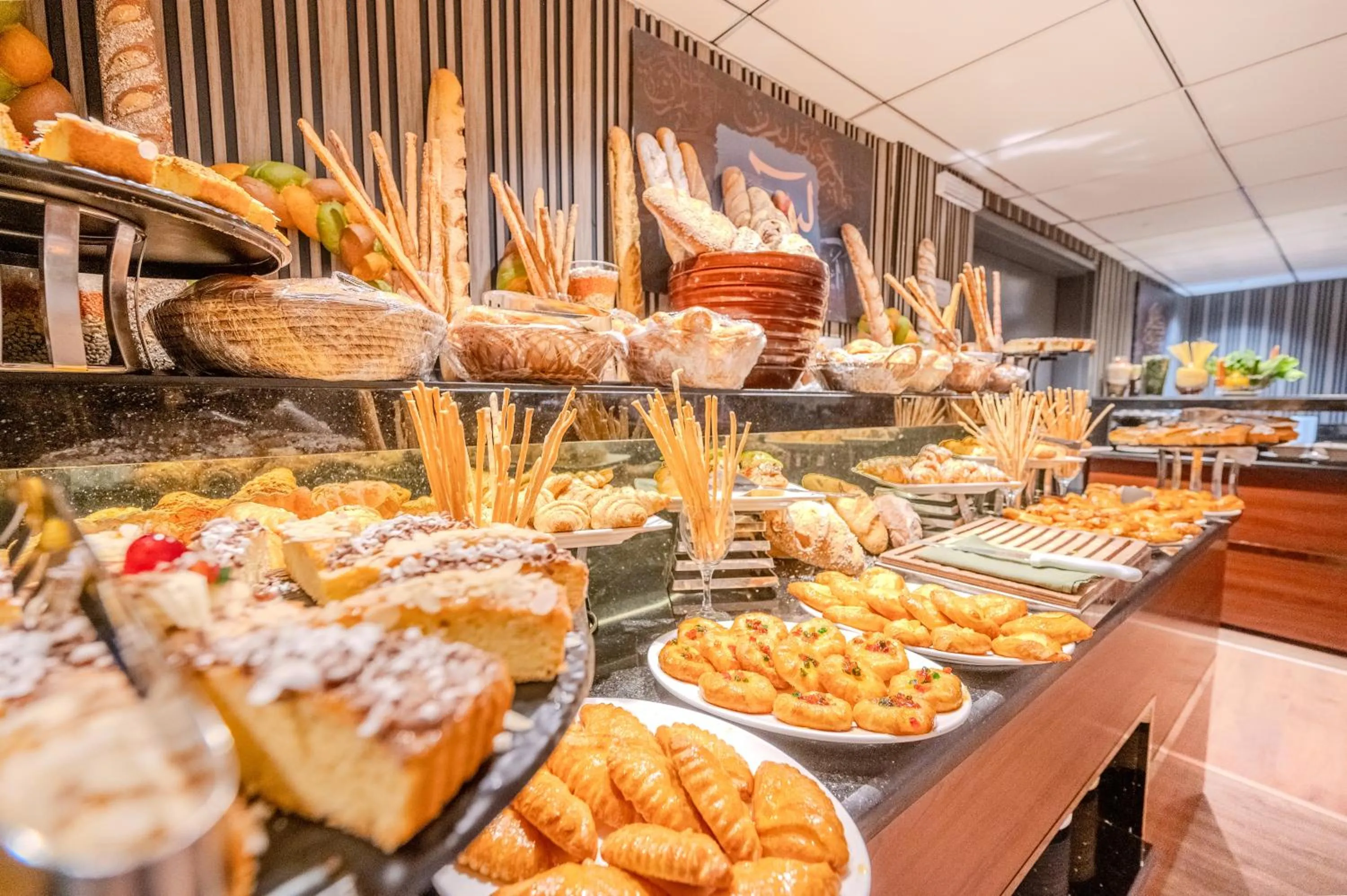 Food in Grand Plaza Badr Al Maqam Fully Renovated