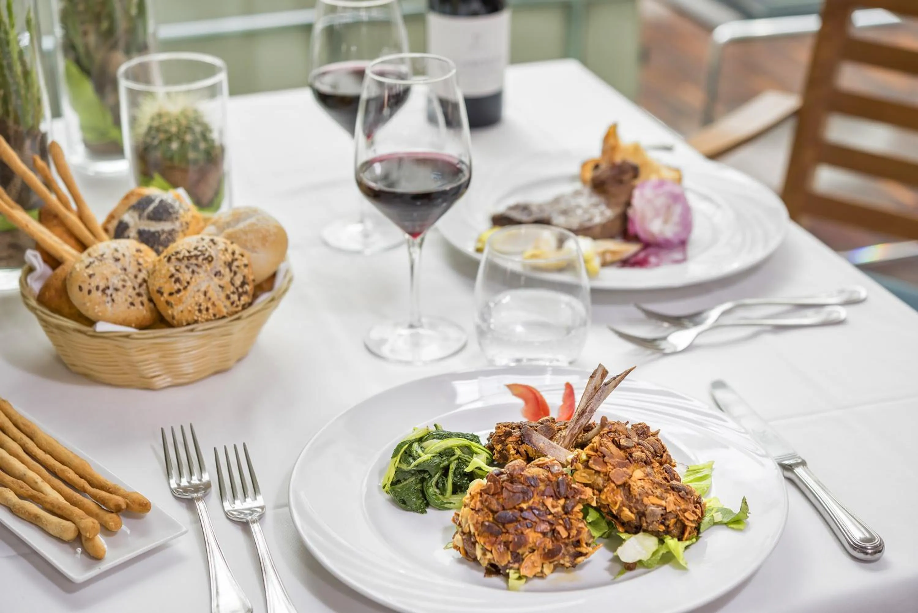 Restaurant/places to eat in Albergo La Pace