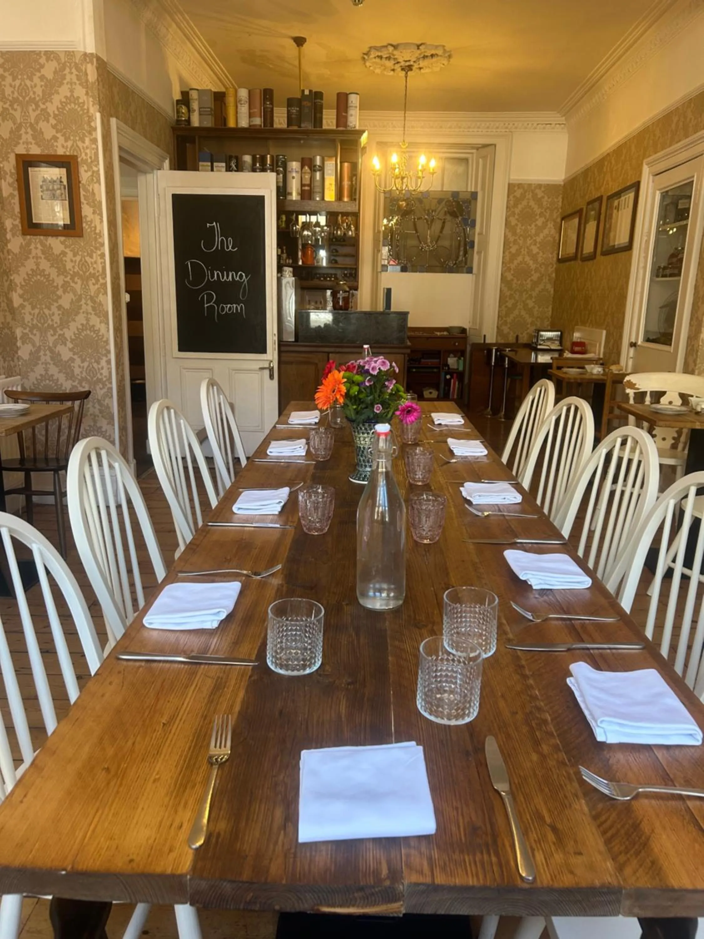 Restaurant/places to eat in Callander Meadows