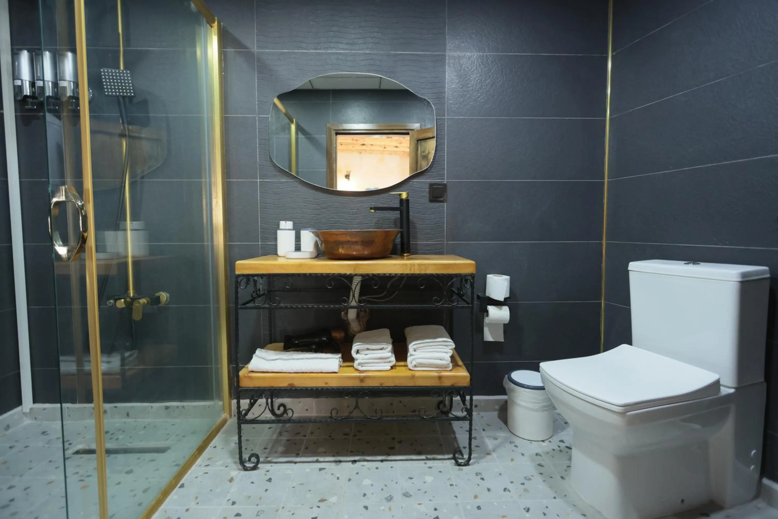 Shower in ASTARTE HOTEL