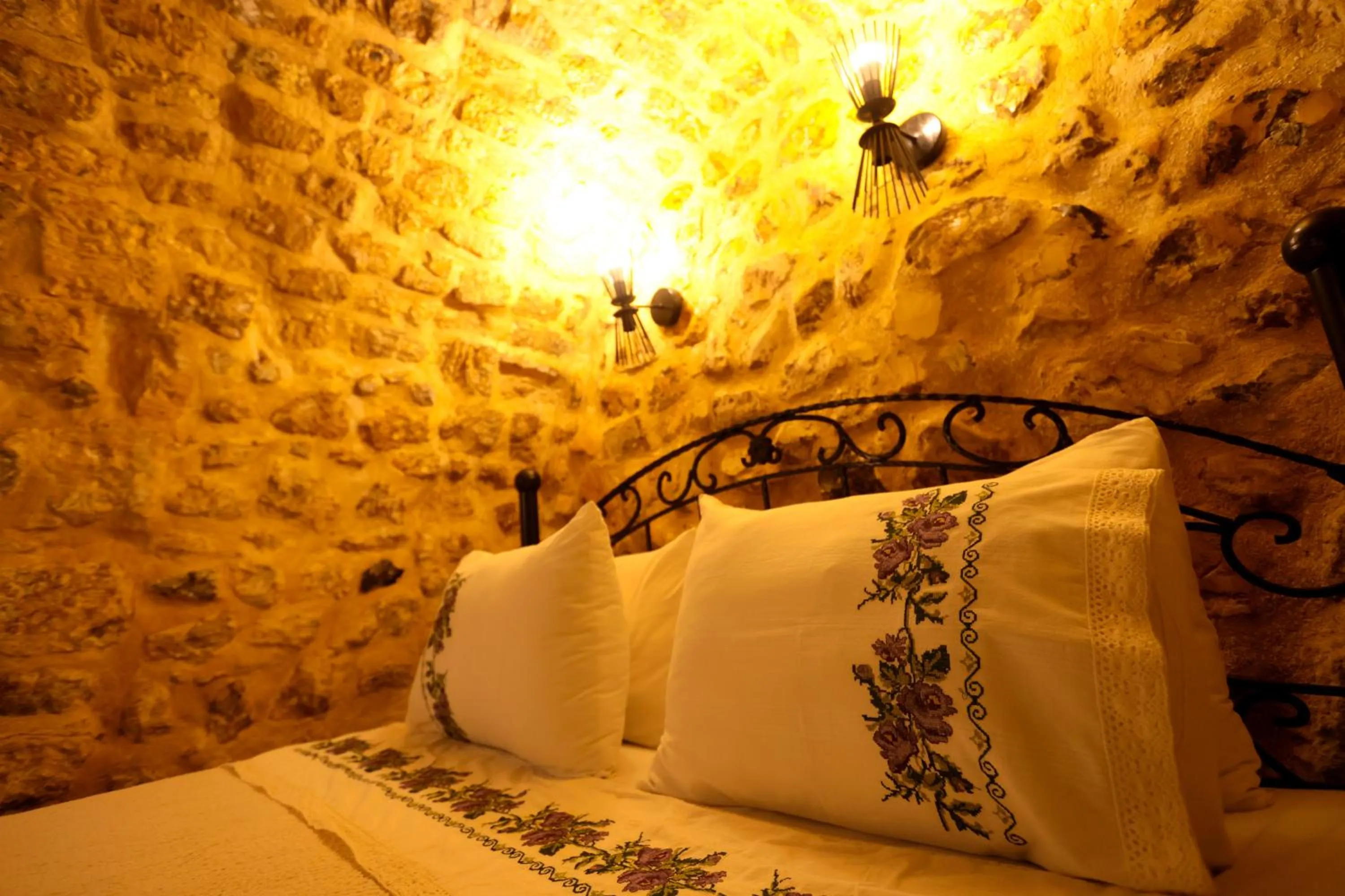 Bed in ASTARTE HOTEL