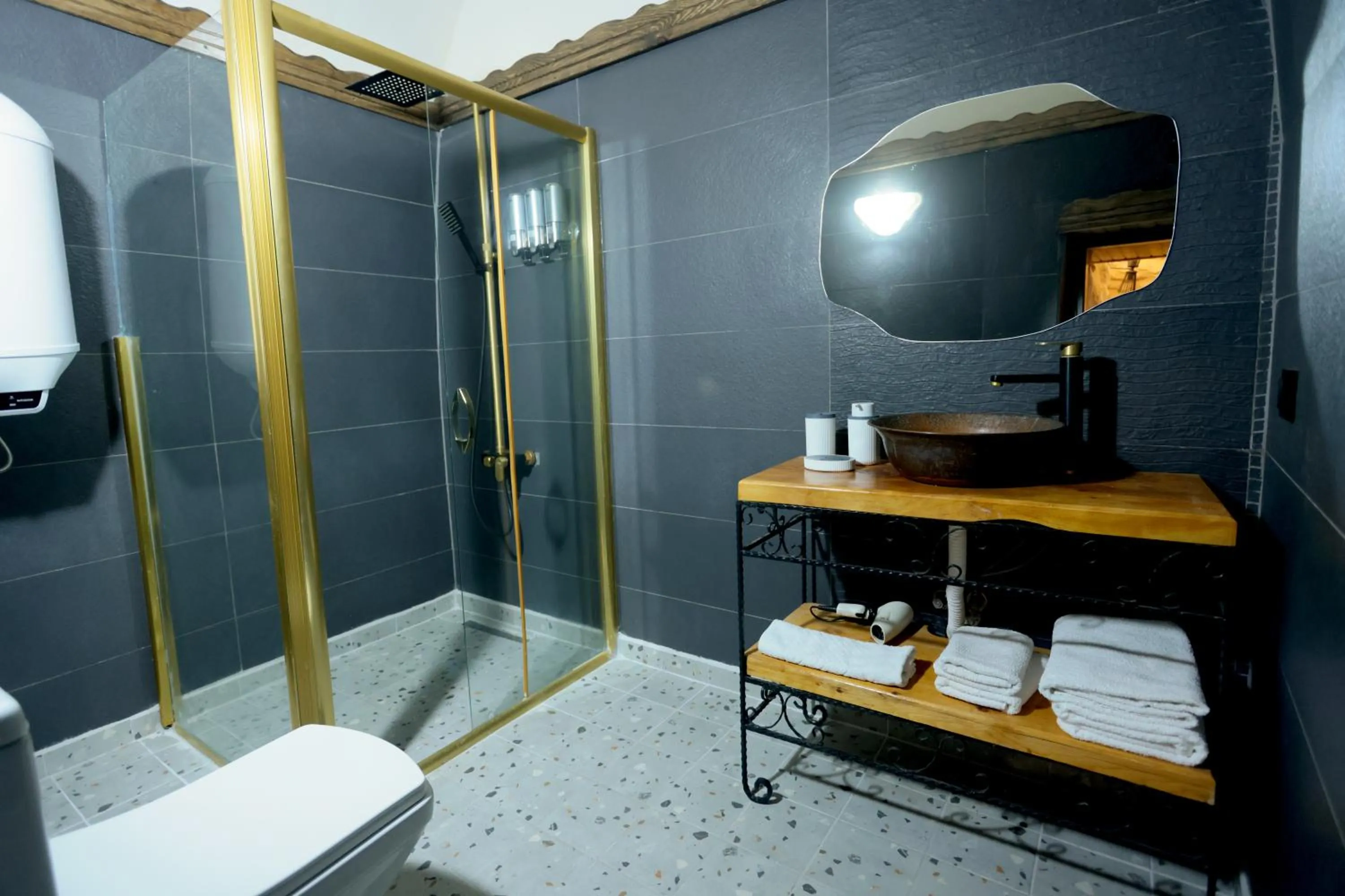 Shower in ASTARTE HOTEL