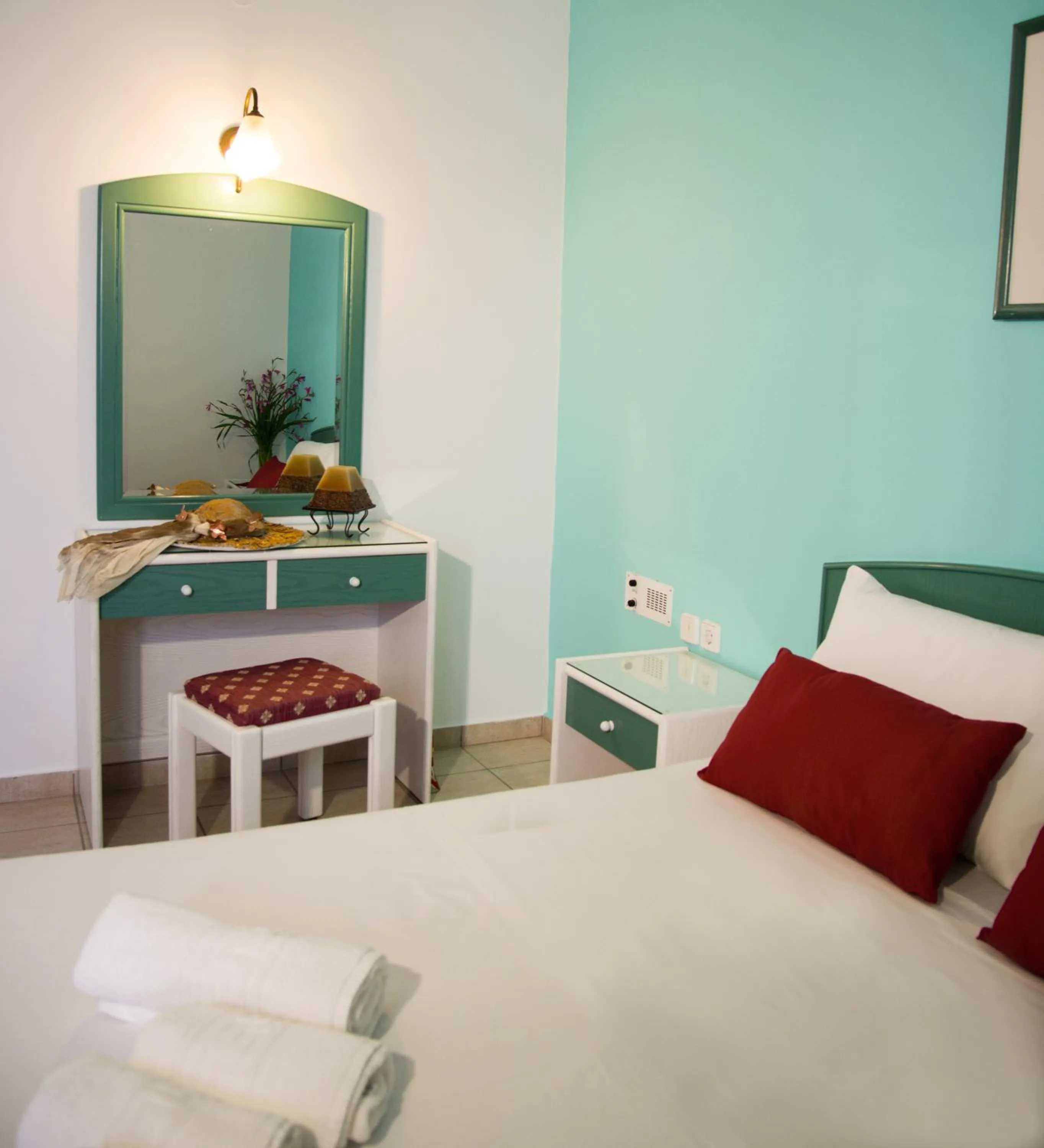 Bedroom, Bed in Theoni Apartments