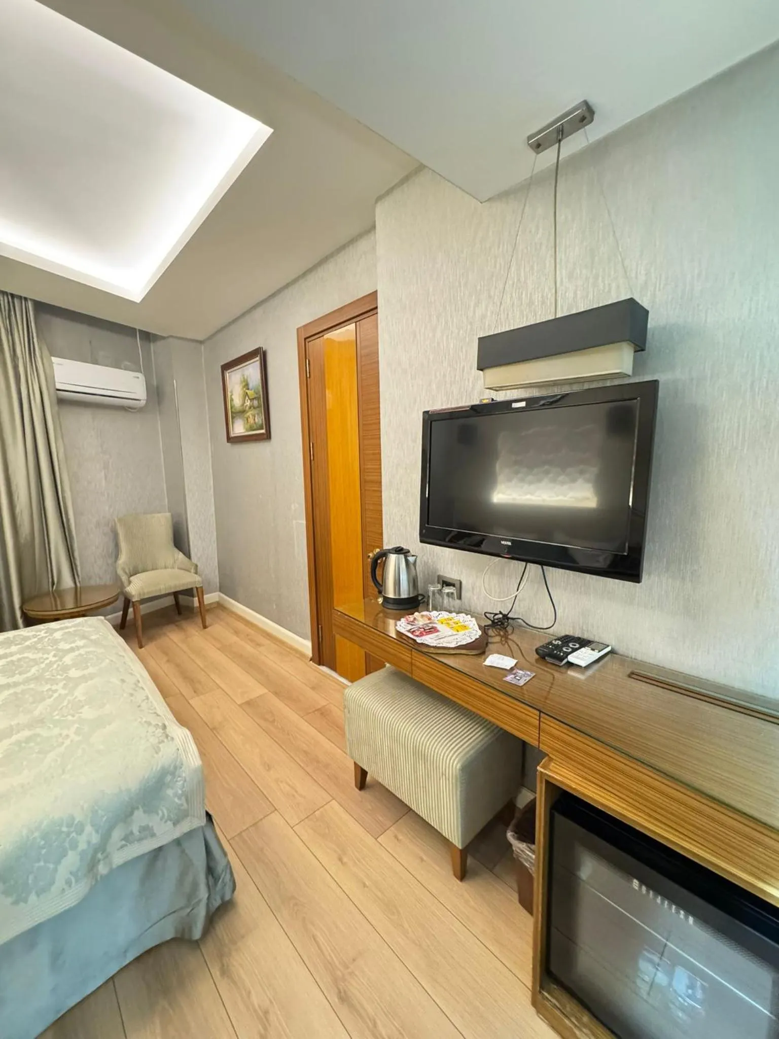 TV and multimedia, Bed in Grand Star Hotel Bosphorus & Spa