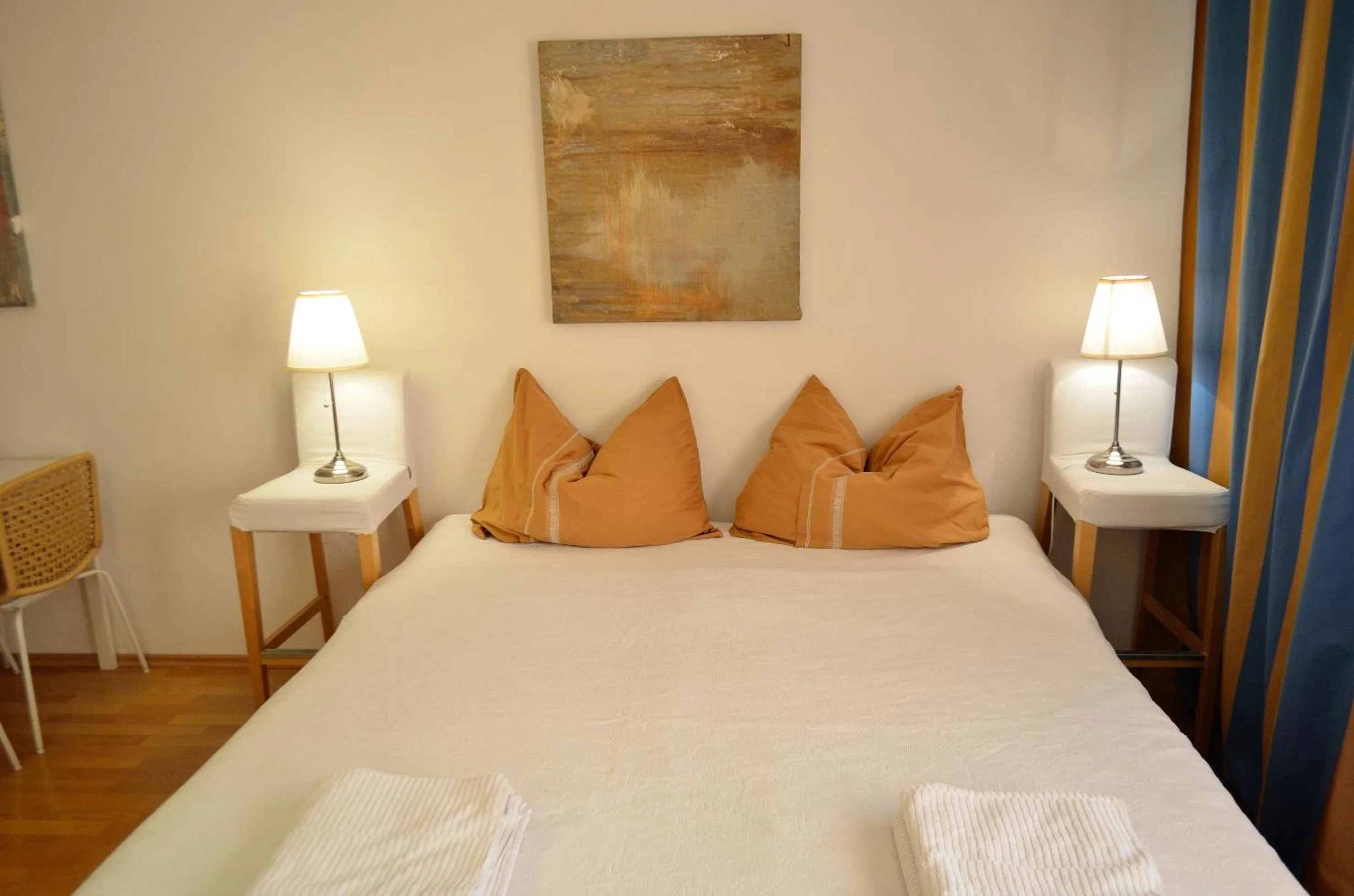 Bed in Urban Living Belvedere Studio