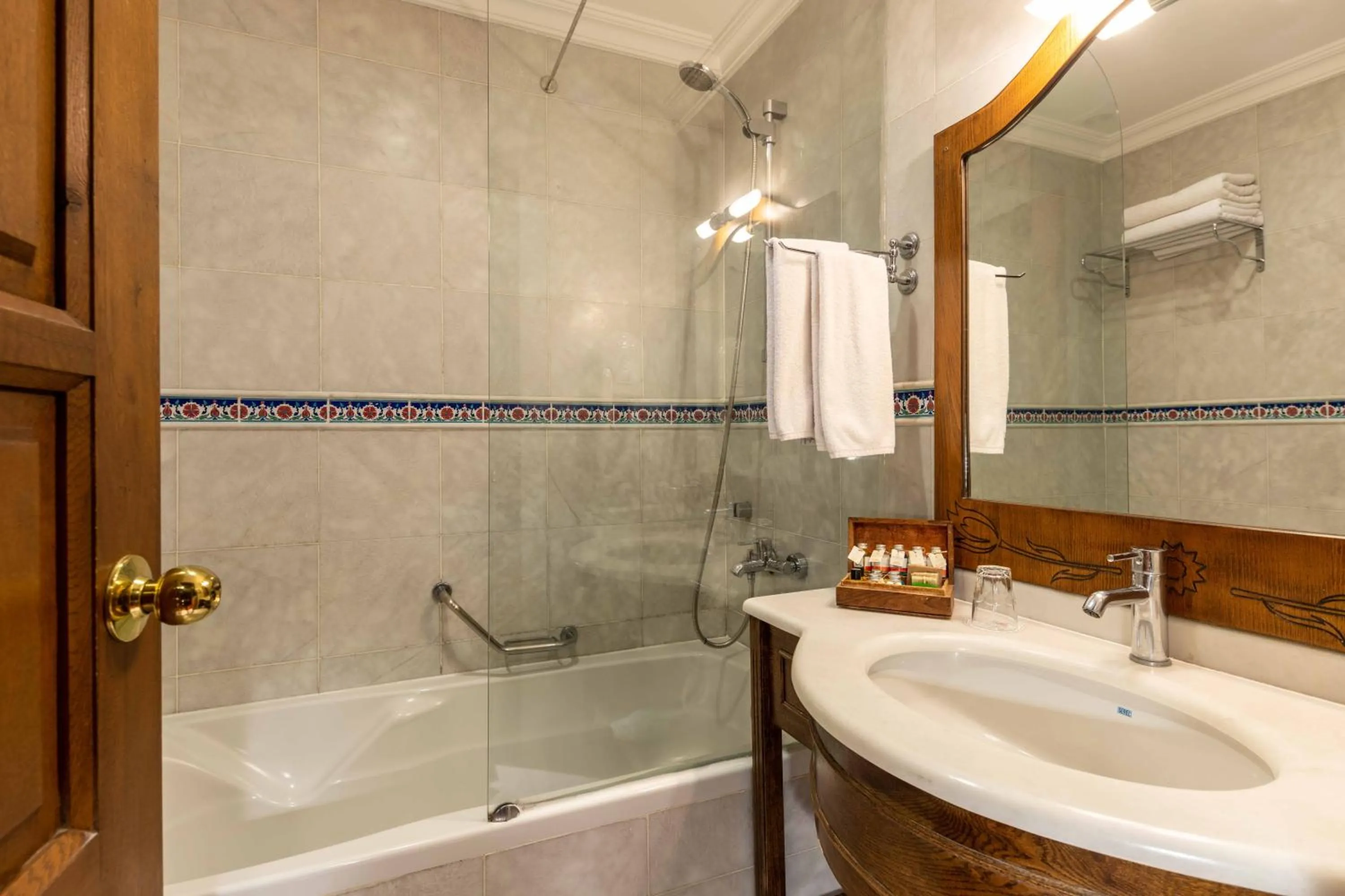 Hotel Sultanhan - Special Category