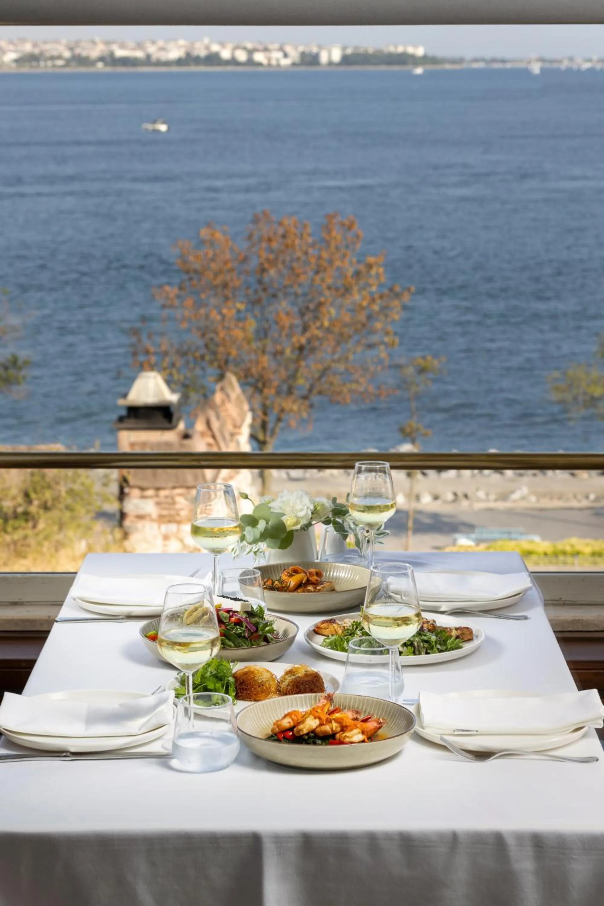 Dining area in Armada Istanbul Old City Hotel