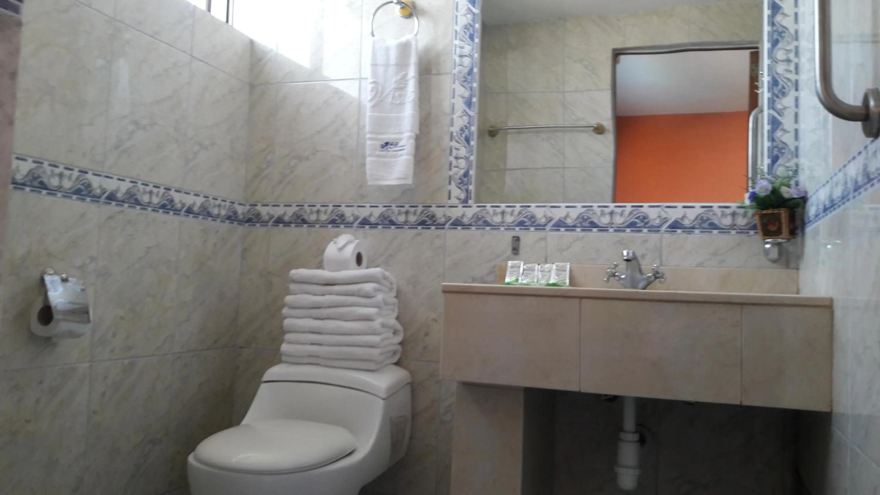 Bathroom in Hotel Costa Pacifico