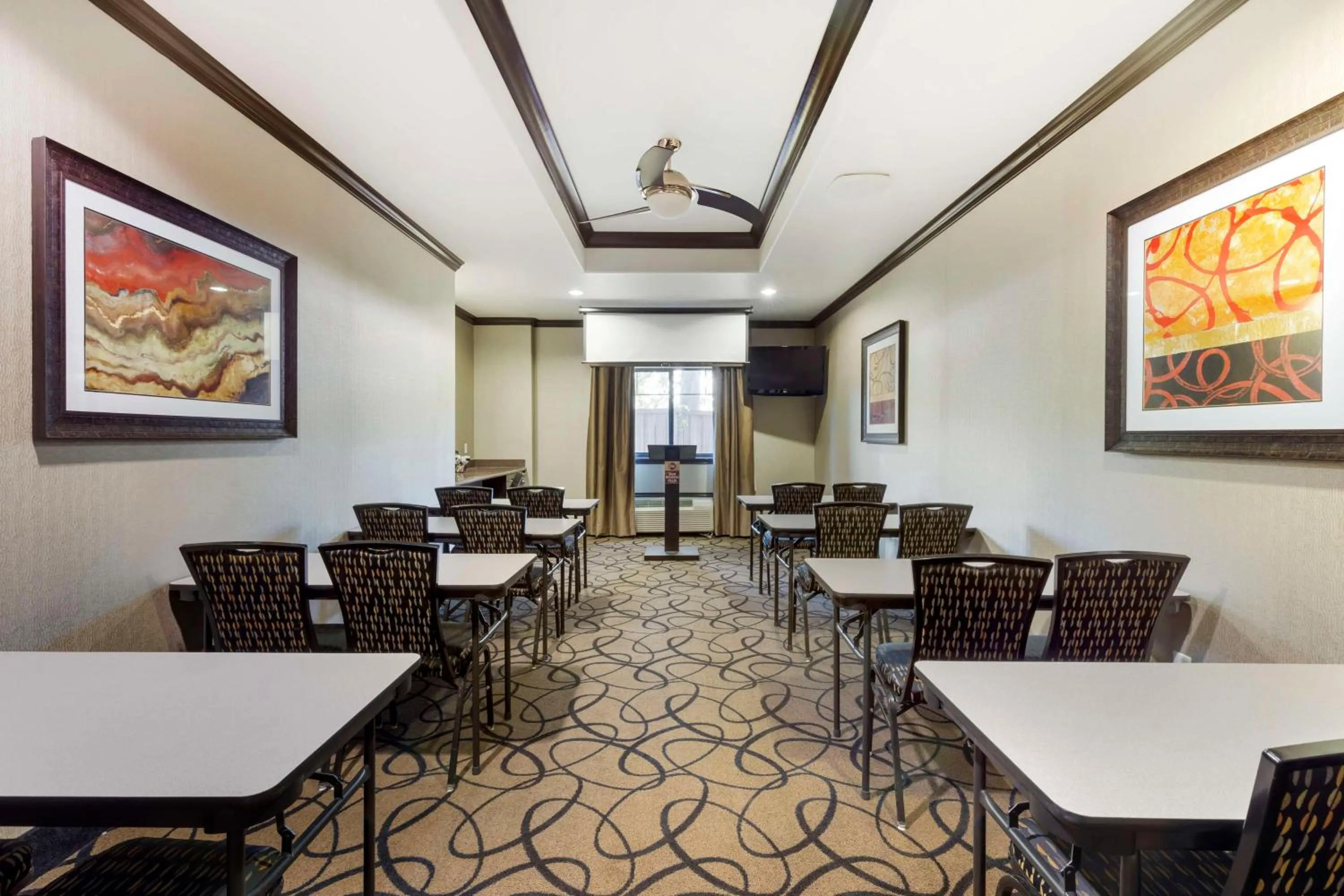 Meeting/conference room in Best Western Plus Classic Inn and Suites