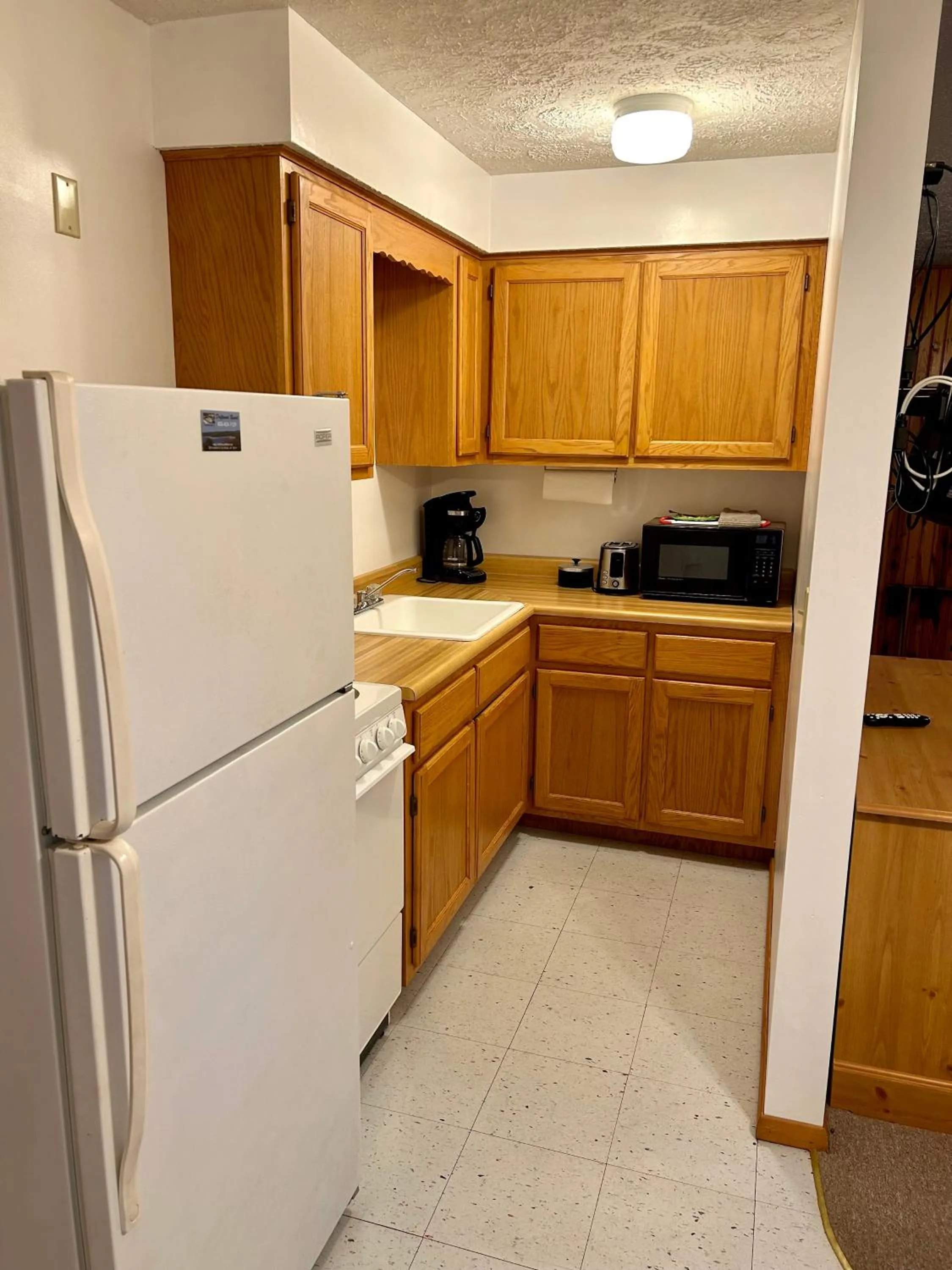 Kitchen or kitchenette in Driftwood Resort Bull Shoals