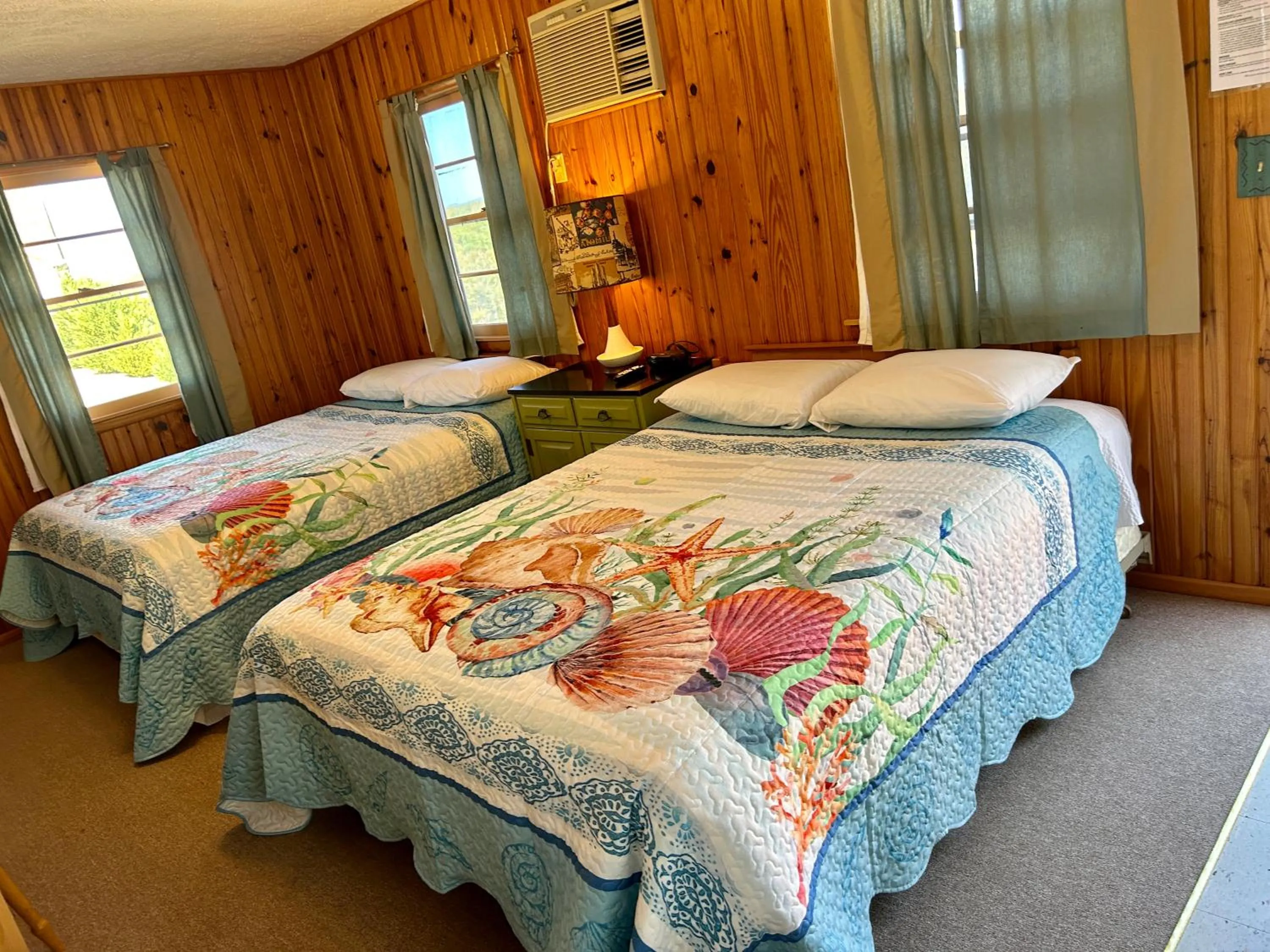 Bedroom in Driftwood Resort Bull Shoals