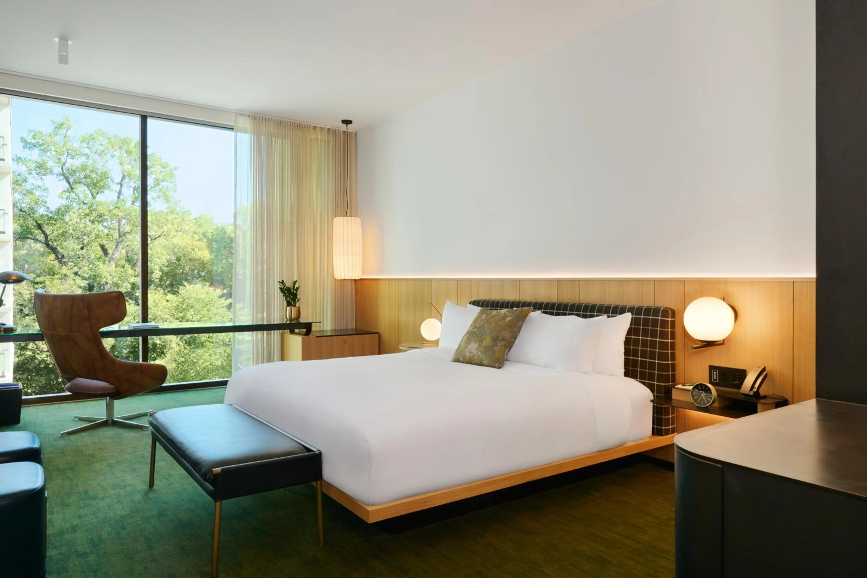 Bedroom, Bed in The Loren Hotel Austin