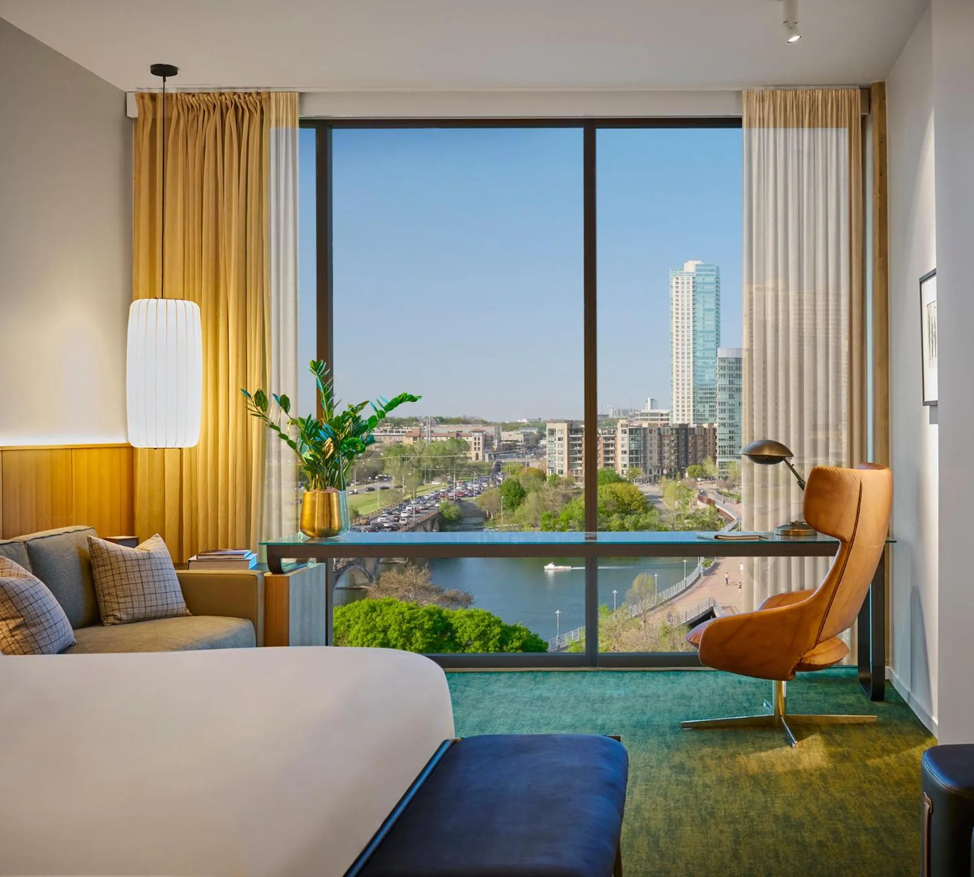 Bedroom, Bed in The Loren Hotel Austin