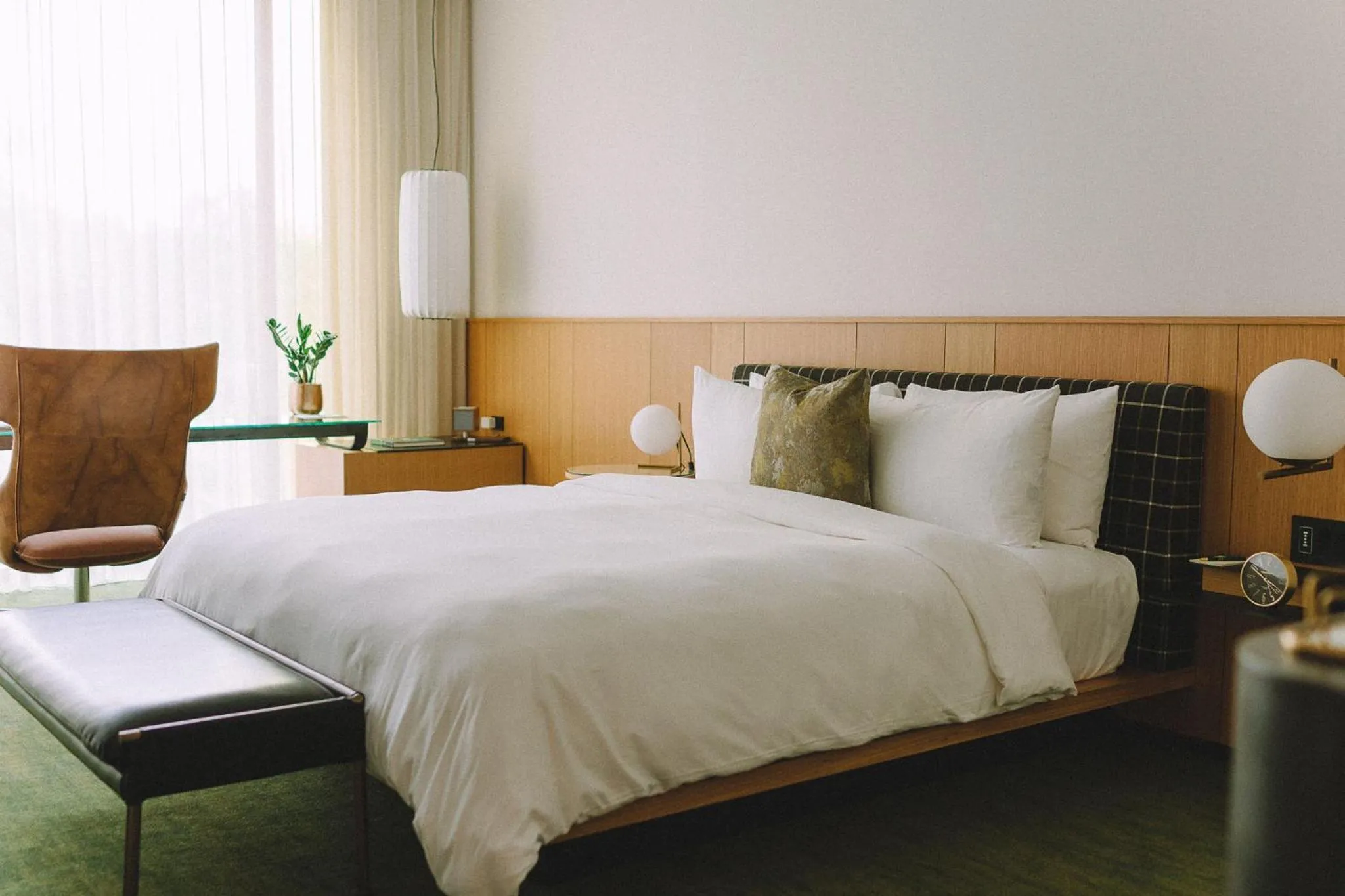 Bedroom, Bed in The Loren Hotel Austin