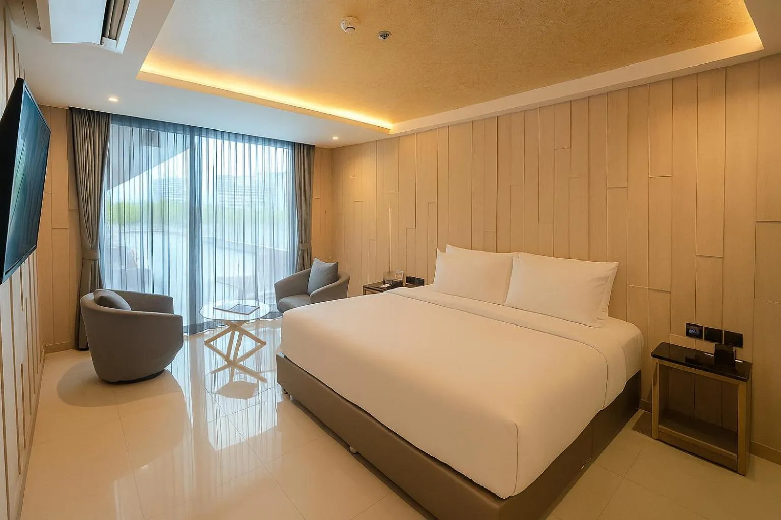 Bedroom, Bed in THE TJ HOTEL Pattaya