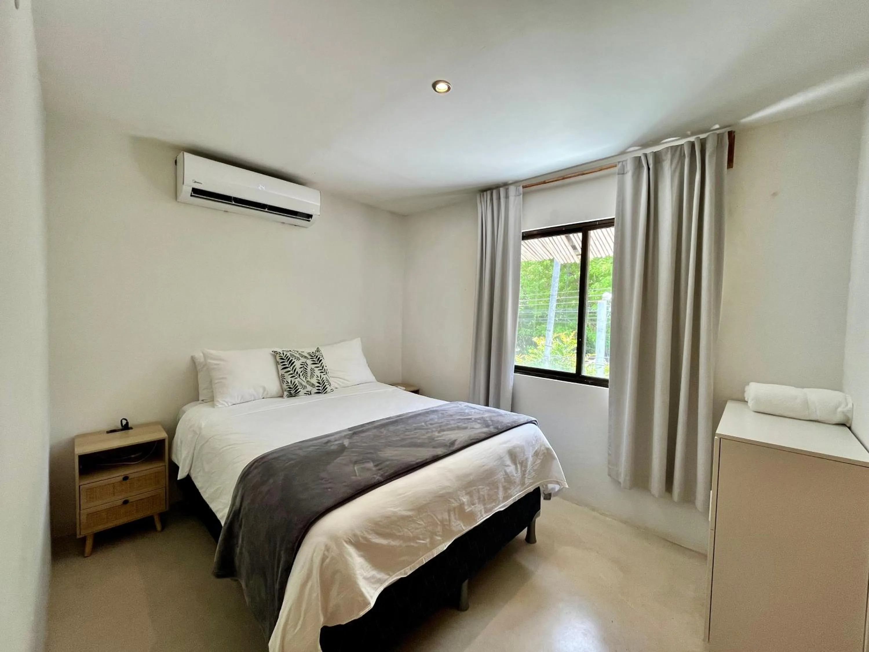 Bedroom, Bed in Hotel El Manglar y Cantarana