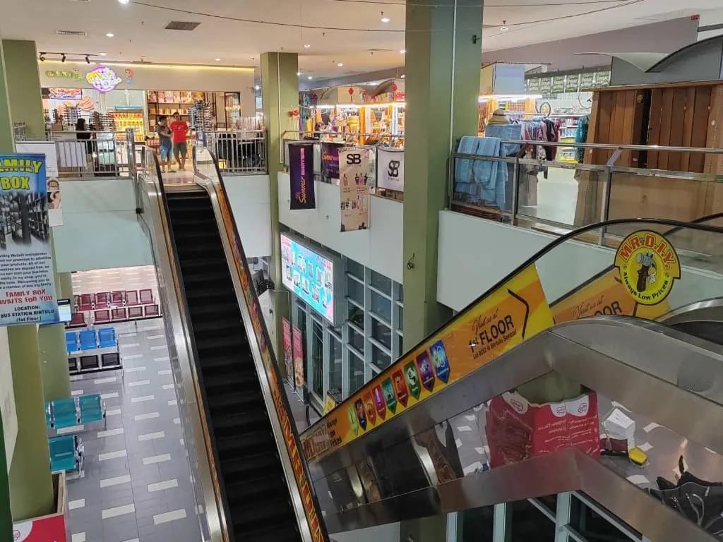 Shopping Area in LI HUA HOTEL , BINTULU SENTRAL
