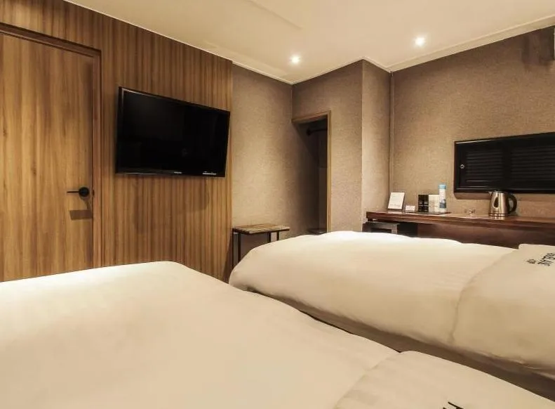 Bed in Gangnam Blanc