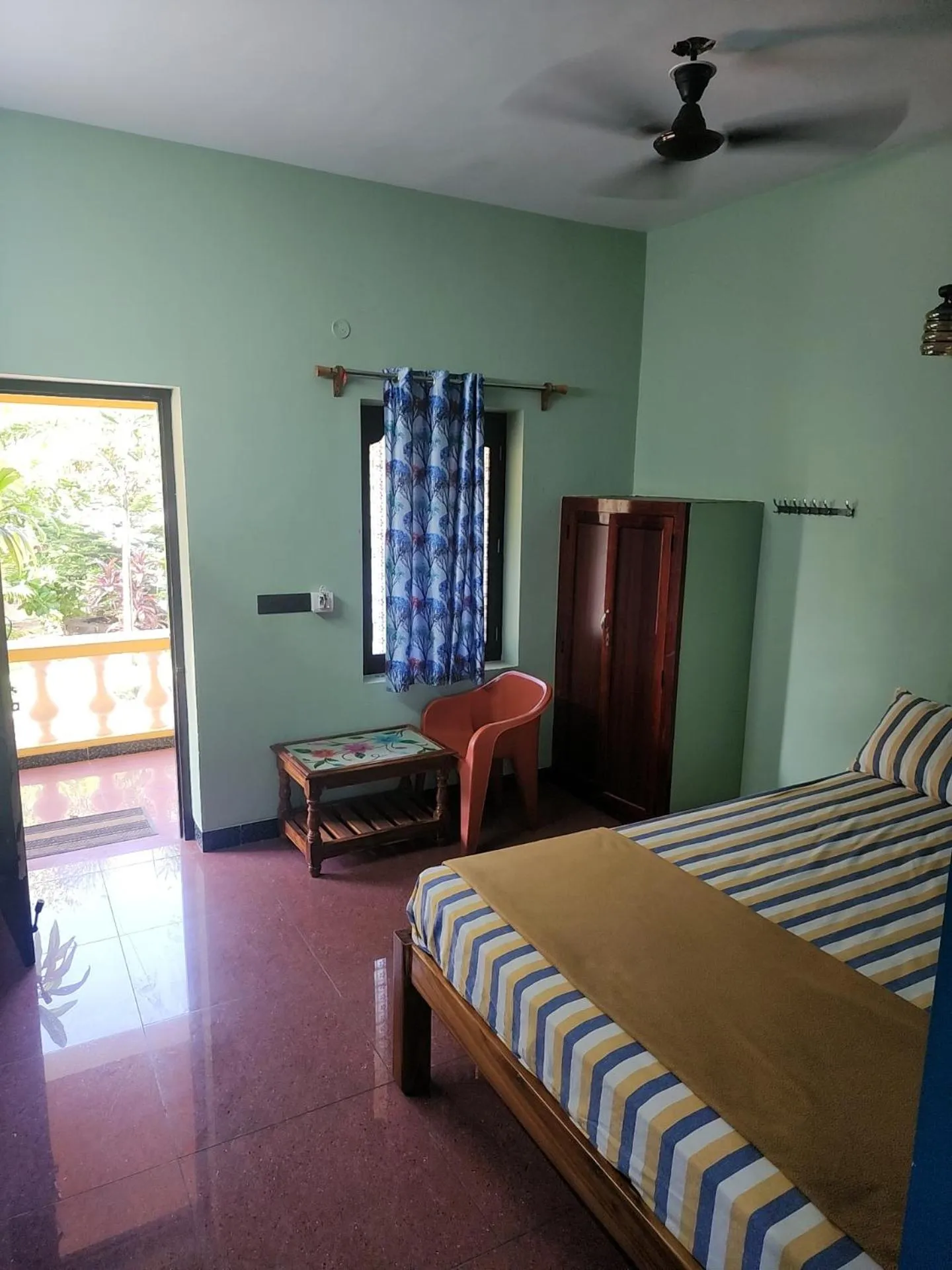 Bed in Paradise Forest Resort