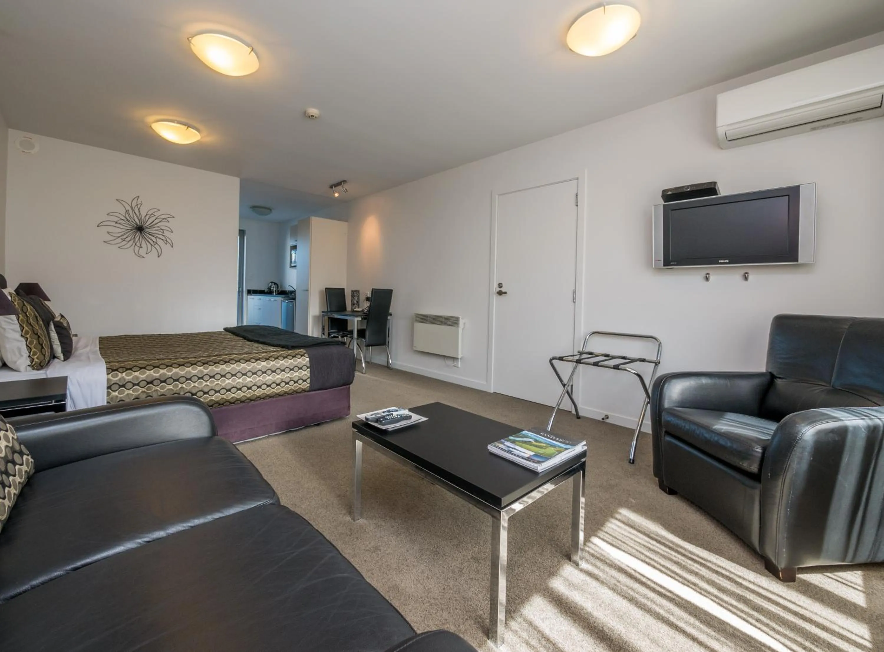 Bellano Motel Suites