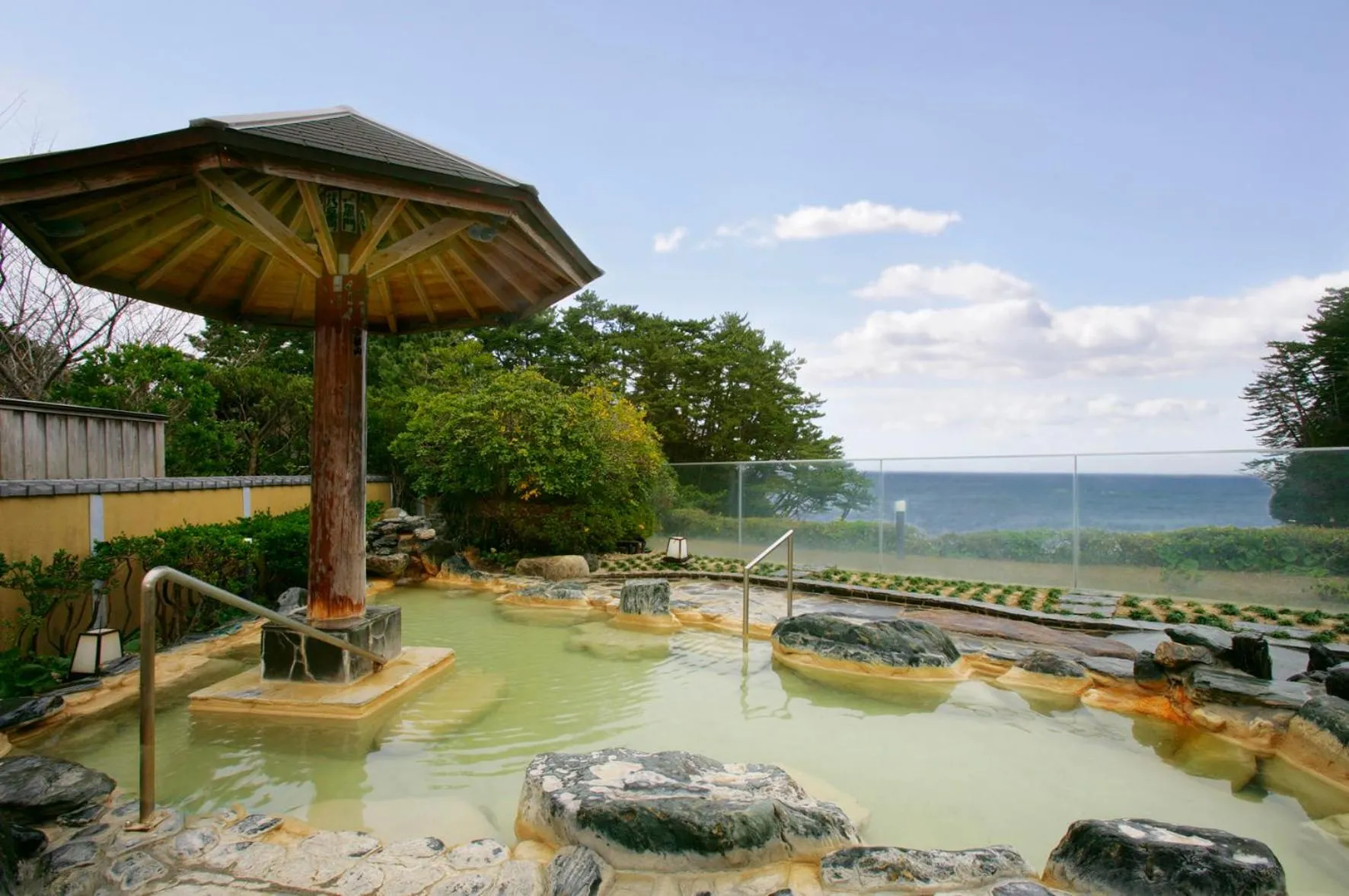 Open Air Bath in Itsuura Kanko Hotel