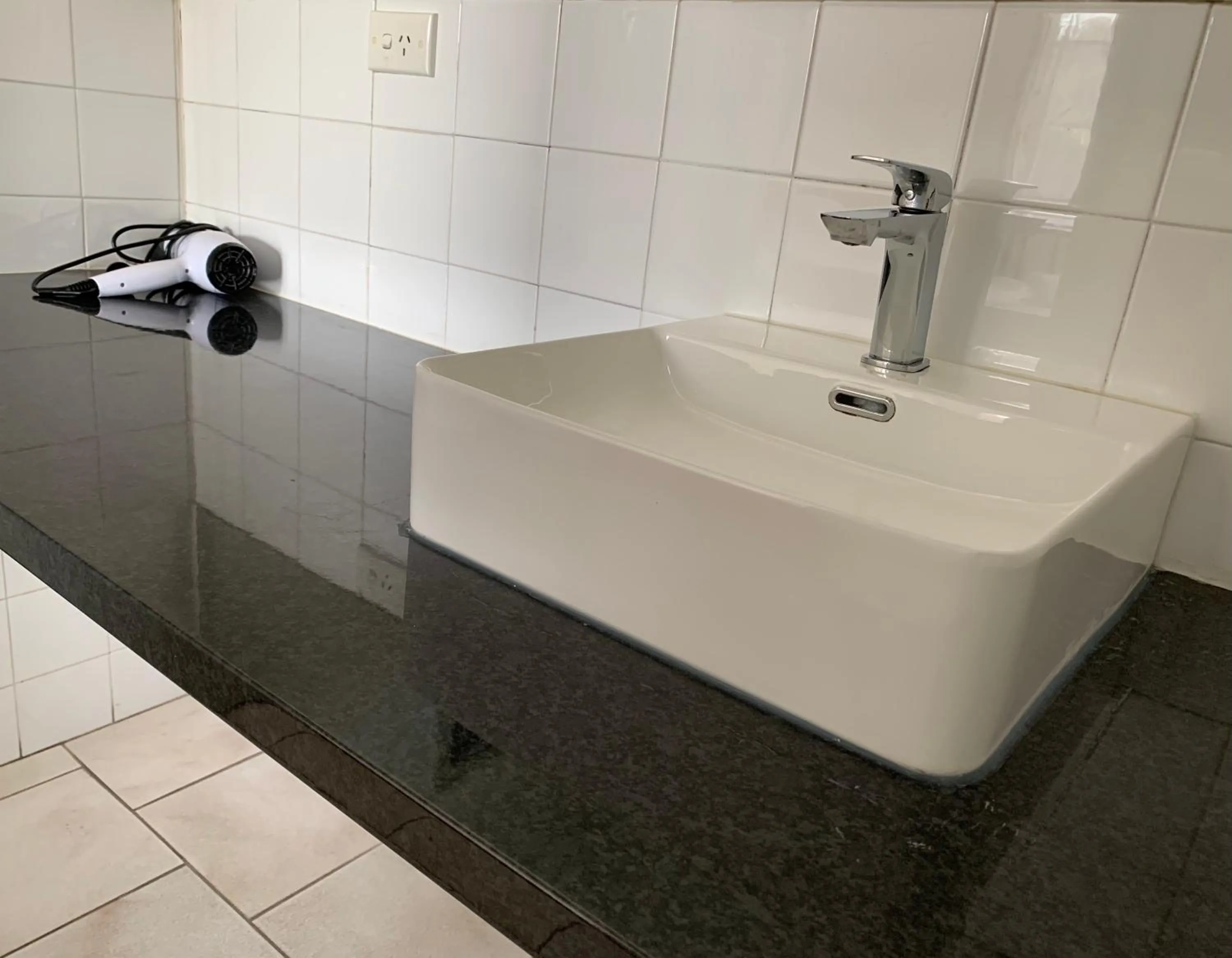 Beaconsfield Lodge Motel