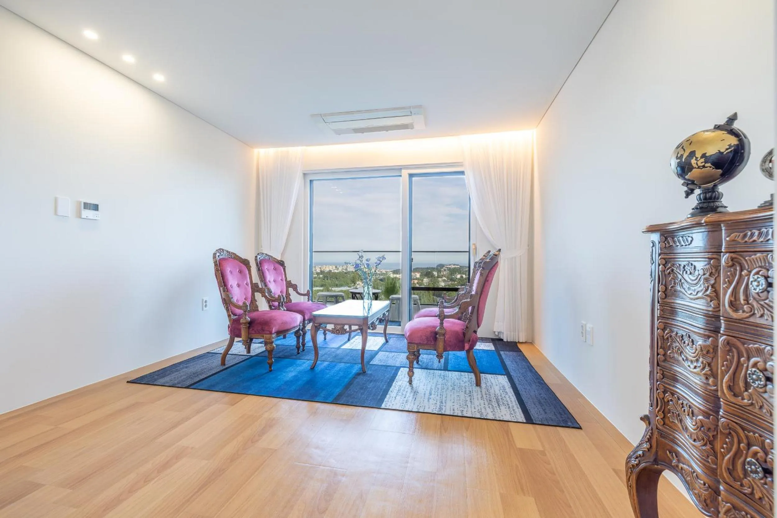 Jeju BunkerHotel&Resort