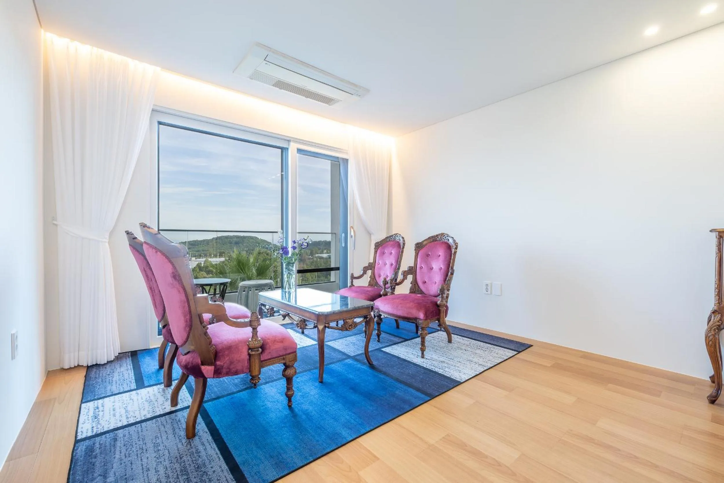 Jeju BunkerHotel&Resort