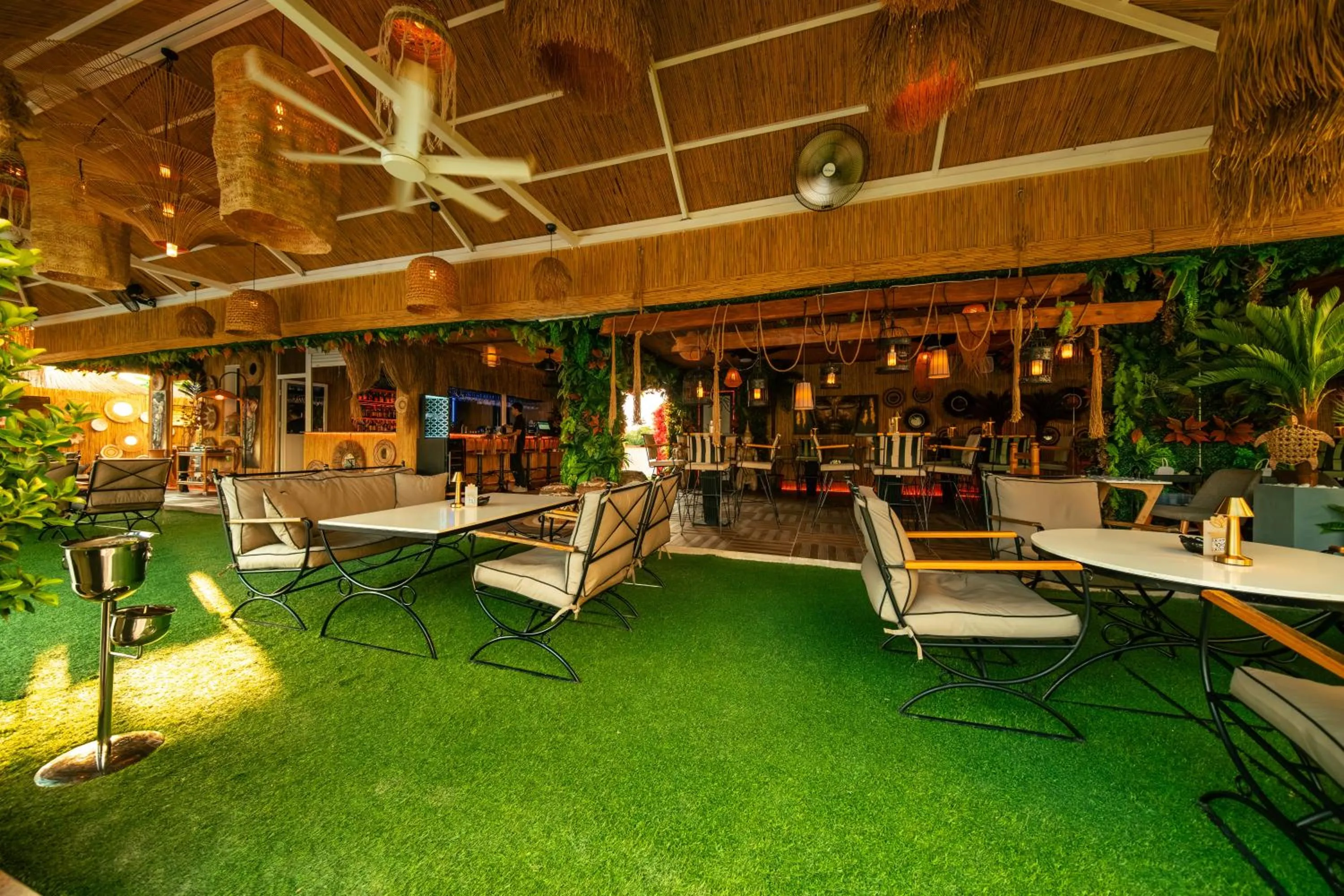 Property building in Palmonte Suites Hotel & SPA