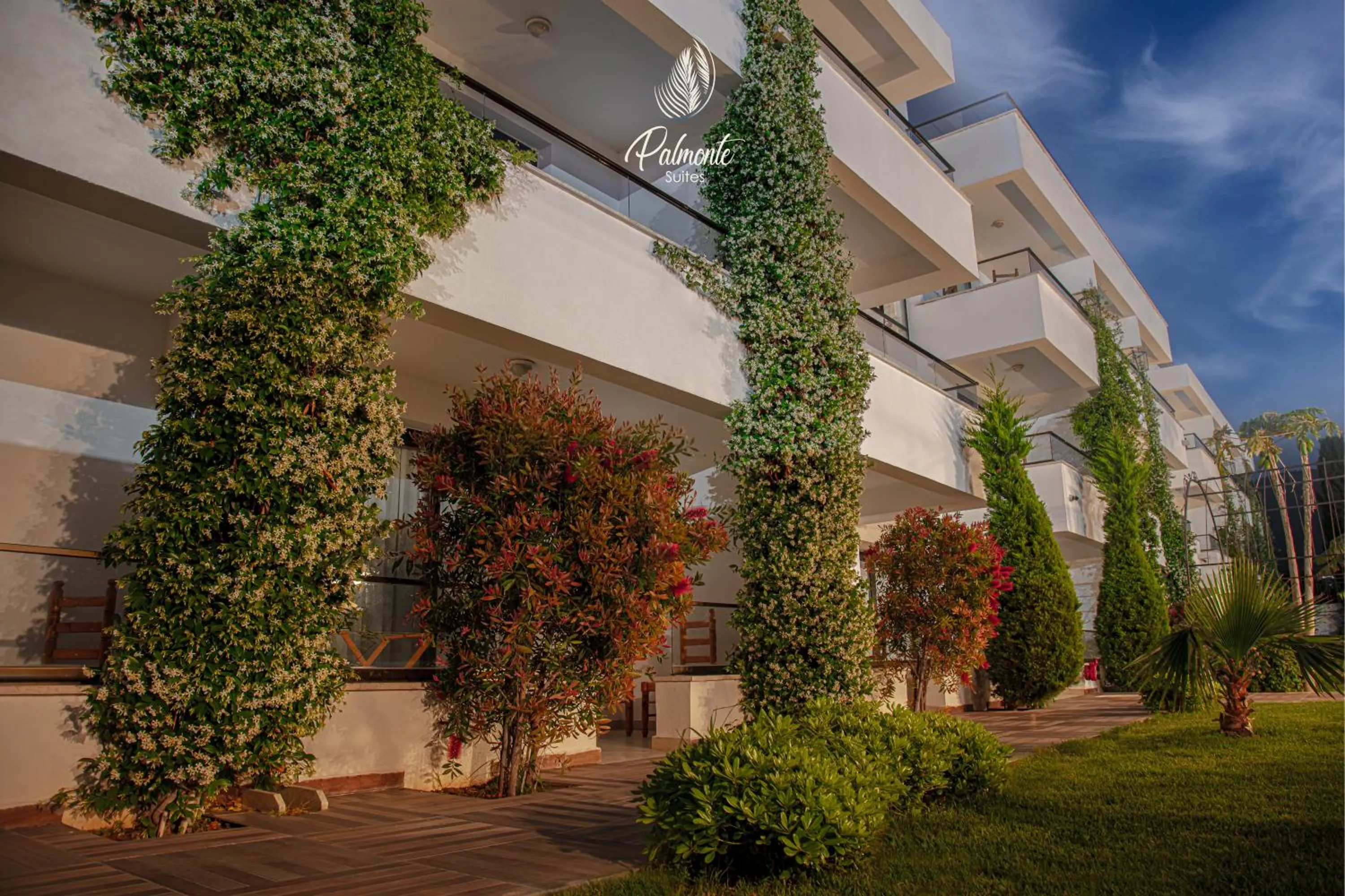 Property building in Palmonte Suites Hotel & SPA