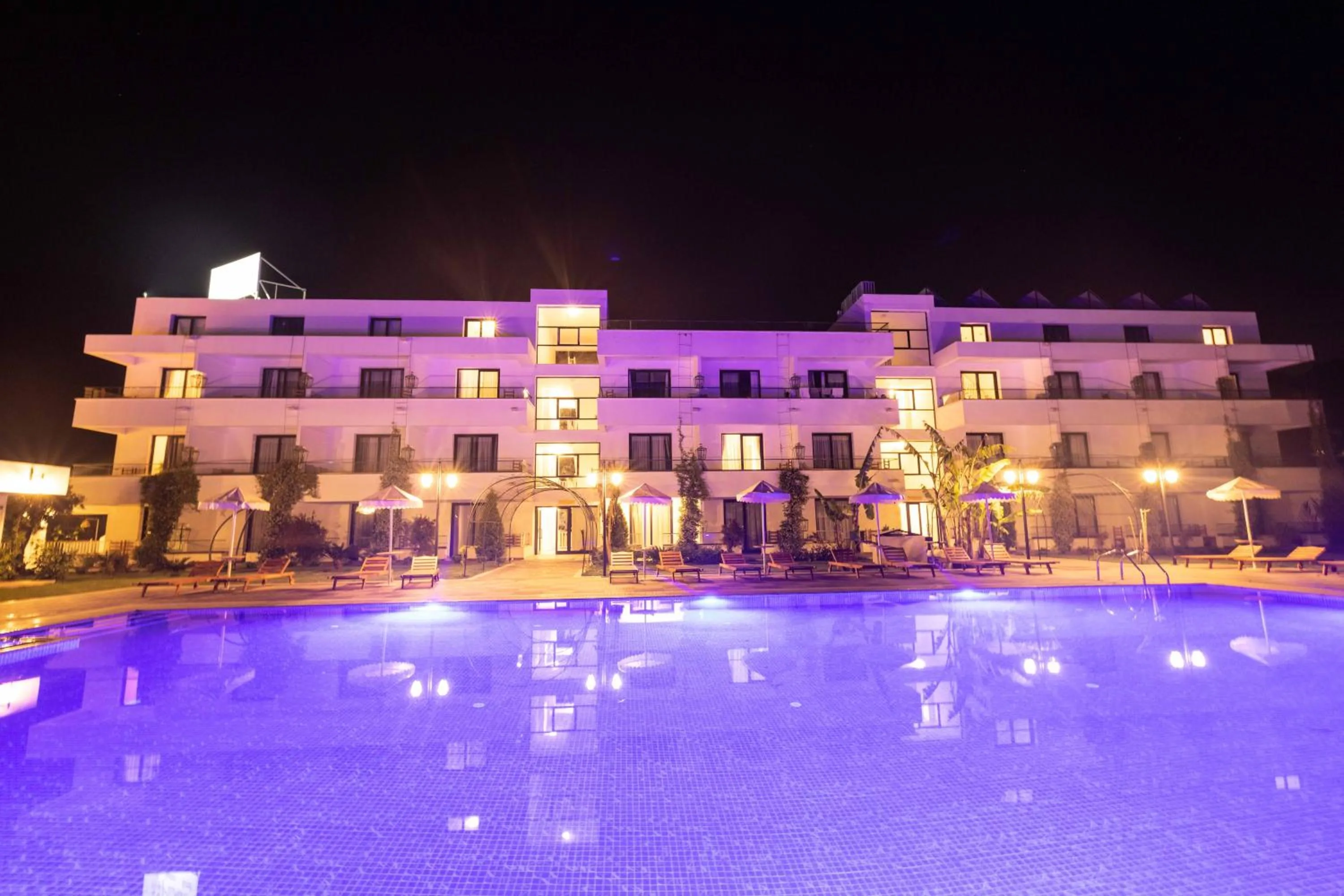 Property building in Palmonte Suites Hotel & SPA