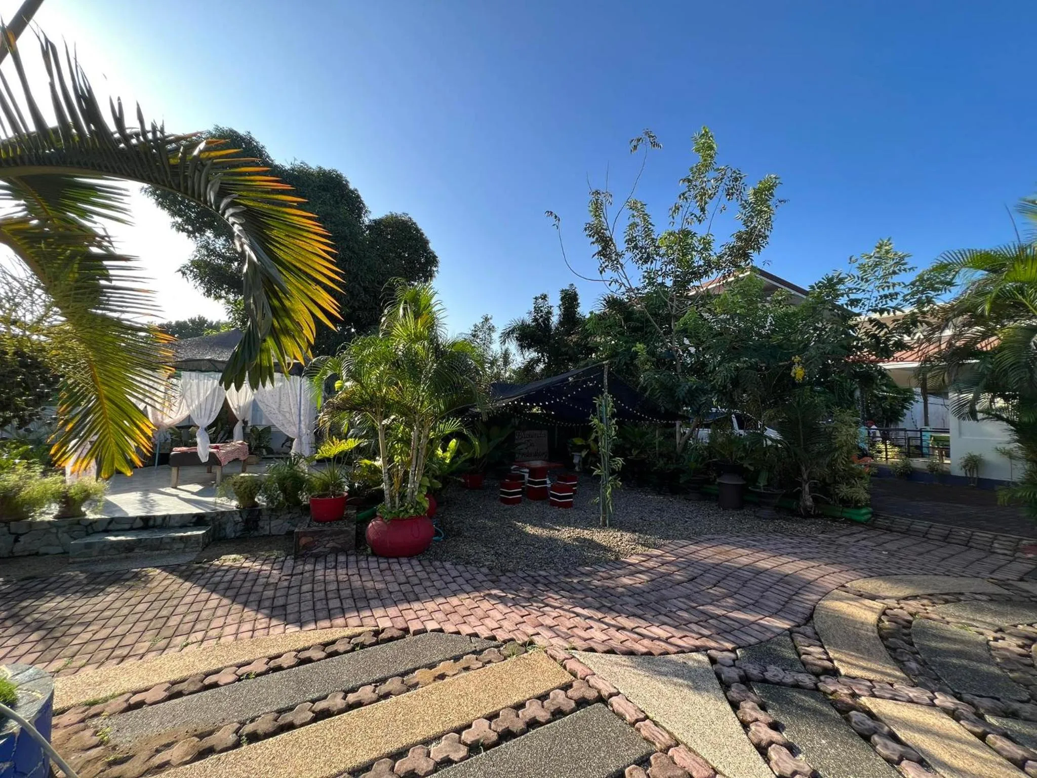 Ice Bear Bar & Tourist Inn