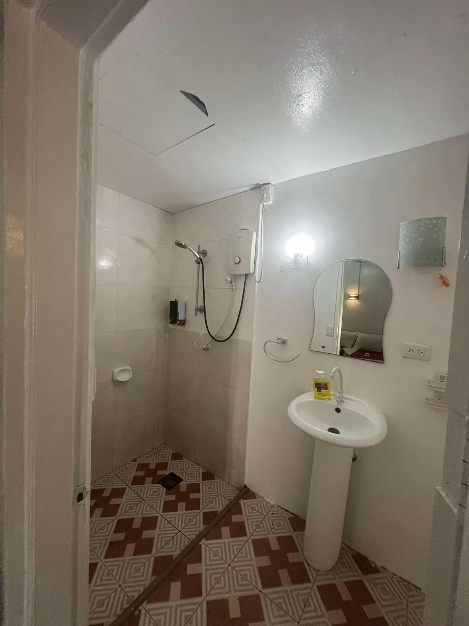 Ice Bear Bar & Tourist Inn