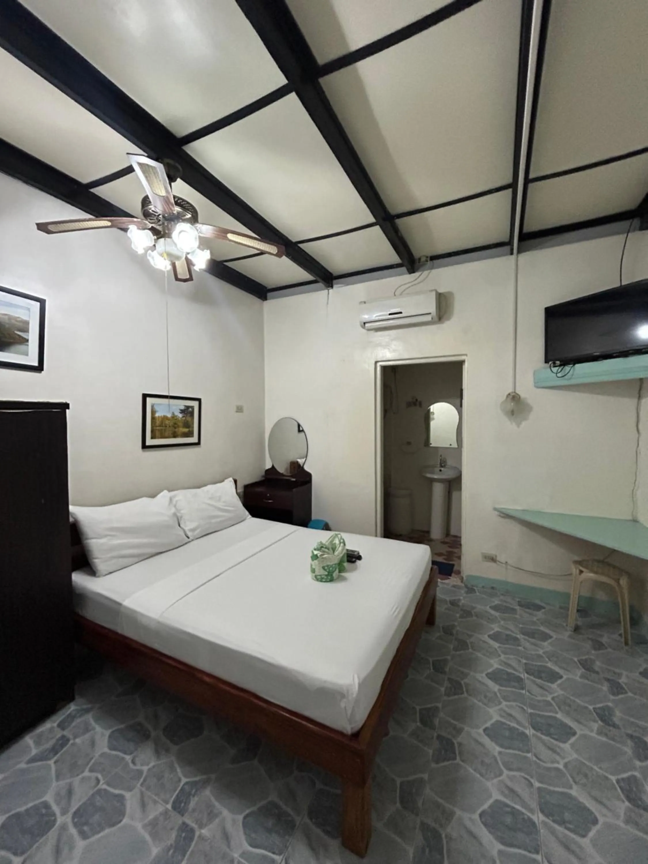 Bed in Ice Bear Bar & Tourist Inn