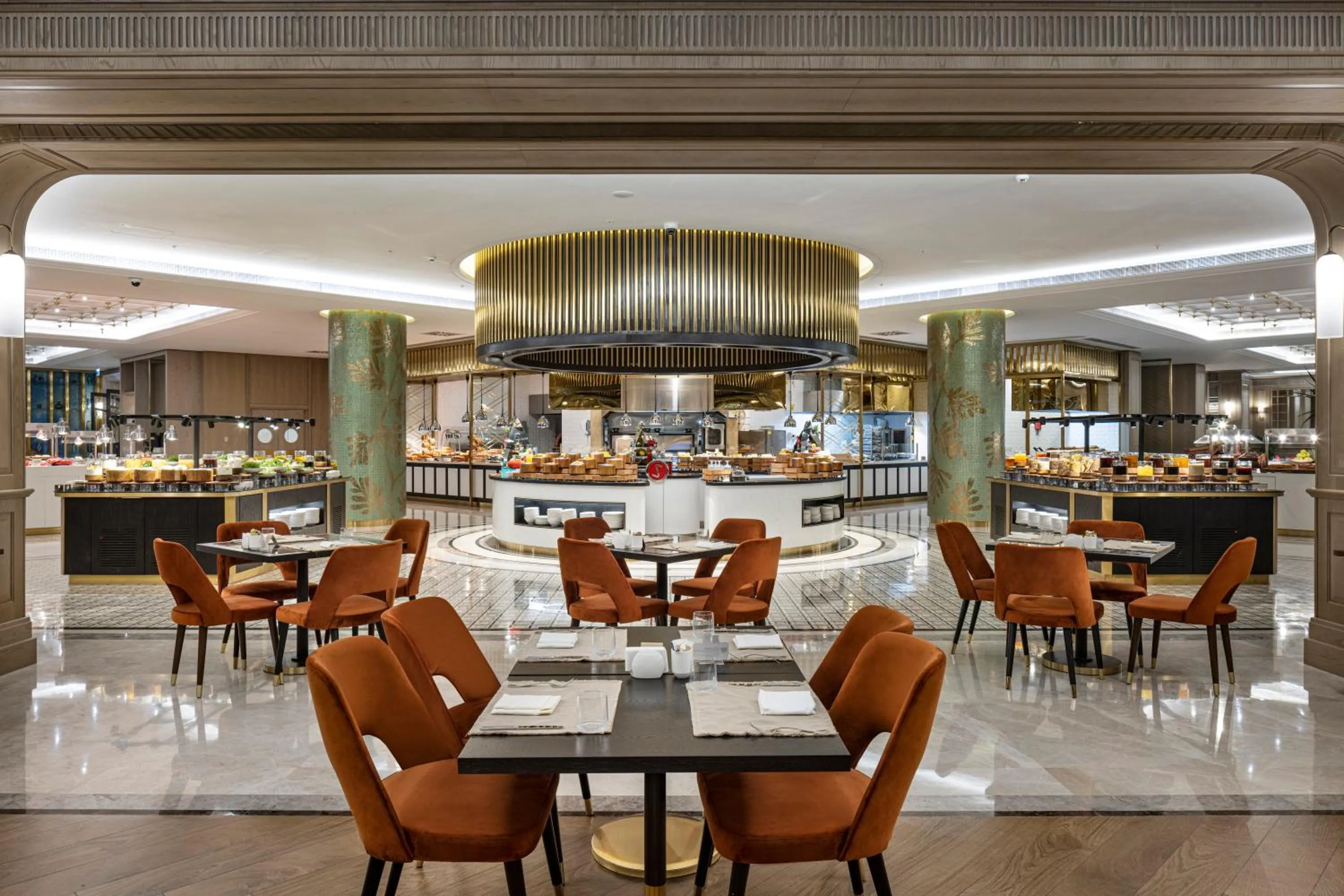 Restaurant/places to eat in Merit Royal Diamond Hotel & SPA