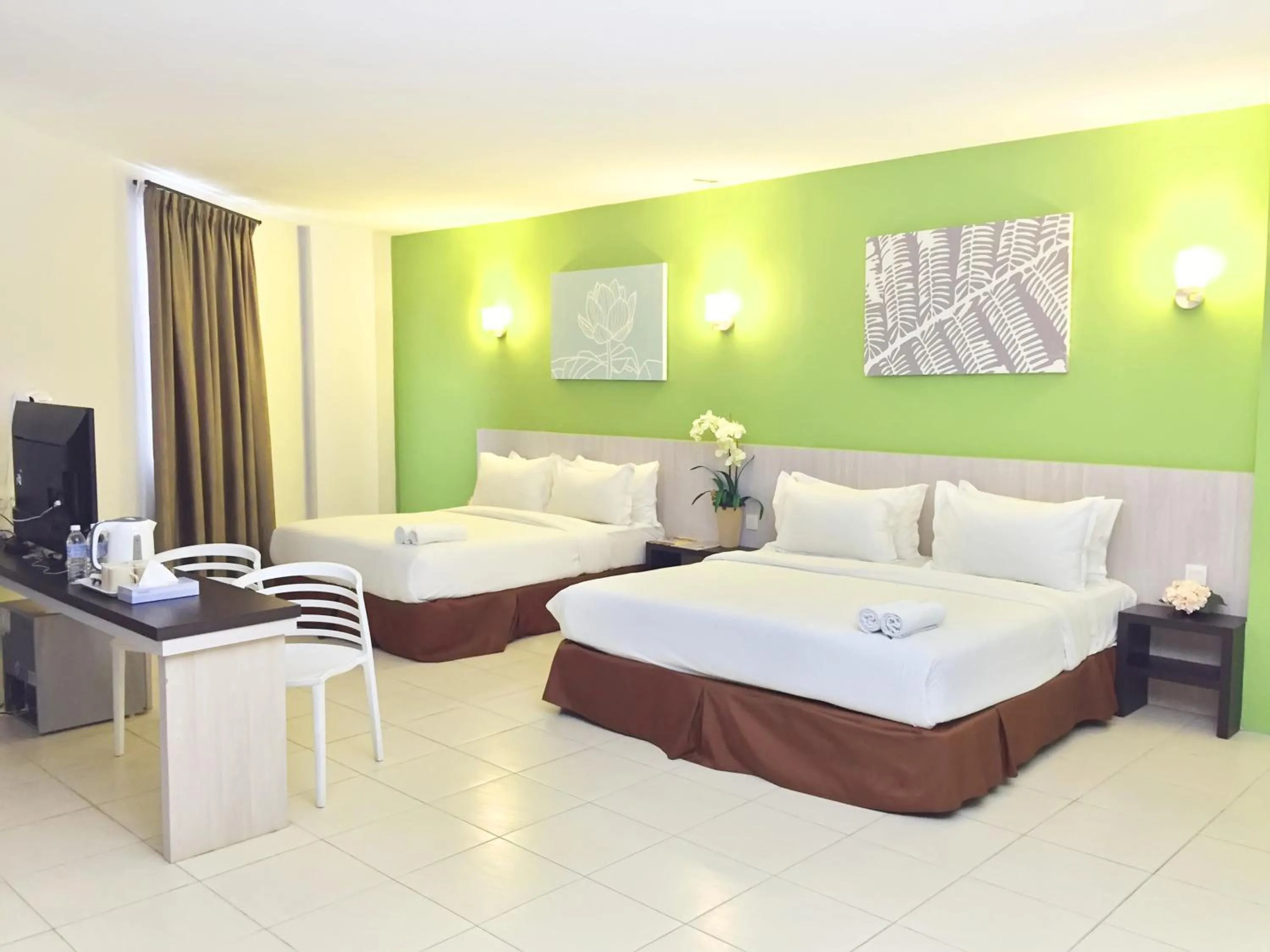 Bed in Temasek Hotel