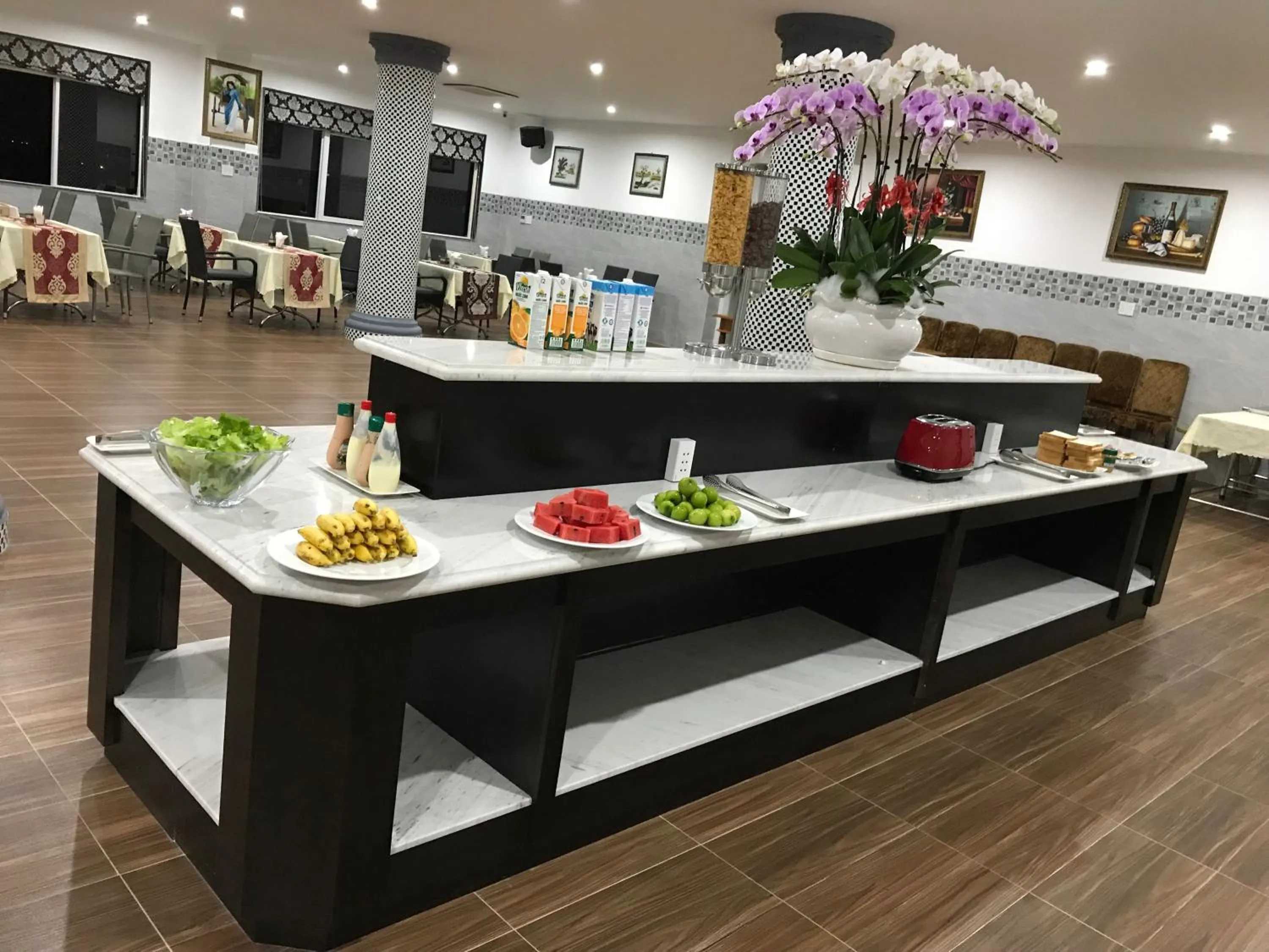 Restaurant/places to eat in Long Bao Chau Hotel