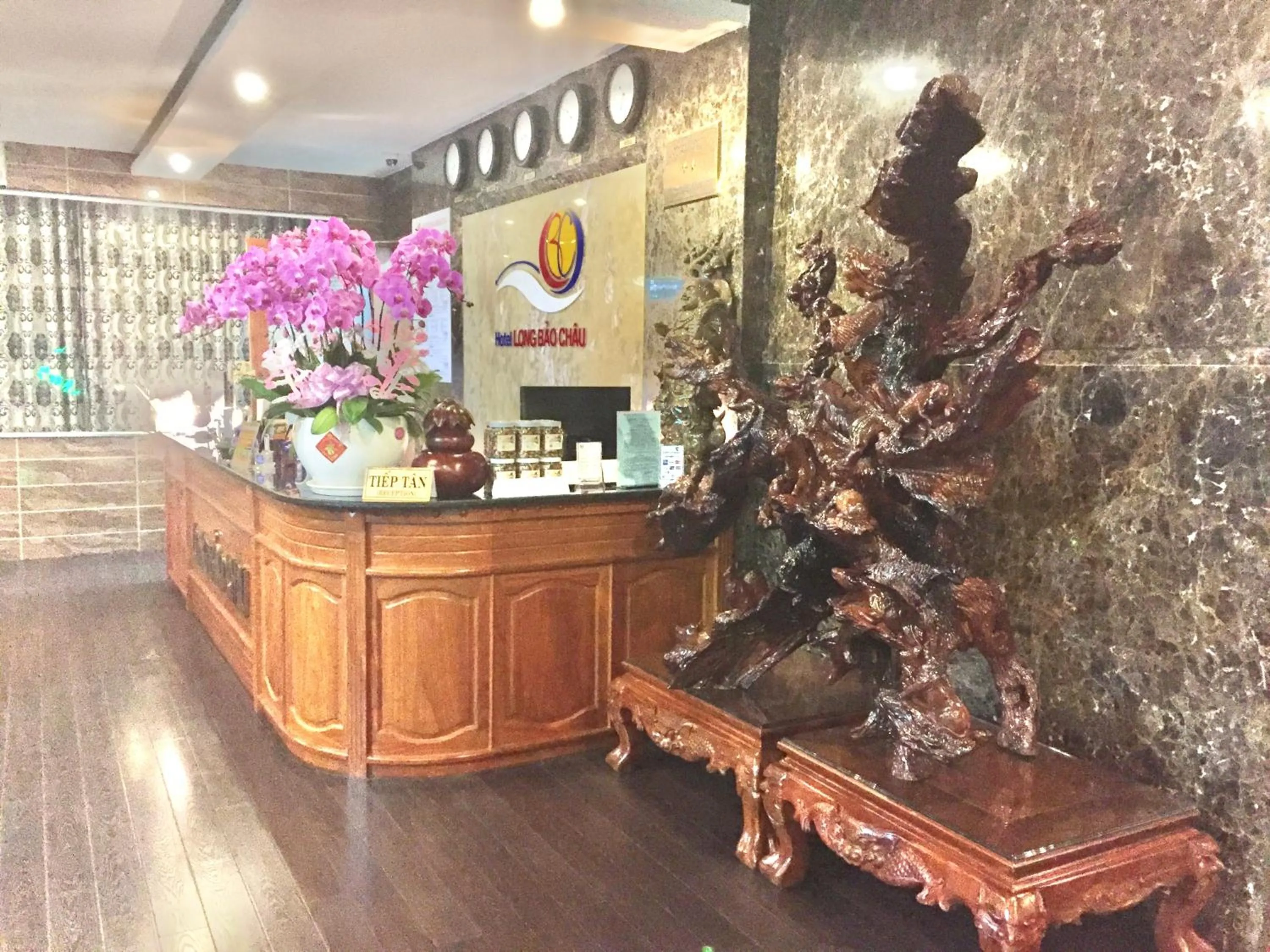 Lounge or bar in Long Bao Chau Hotel
