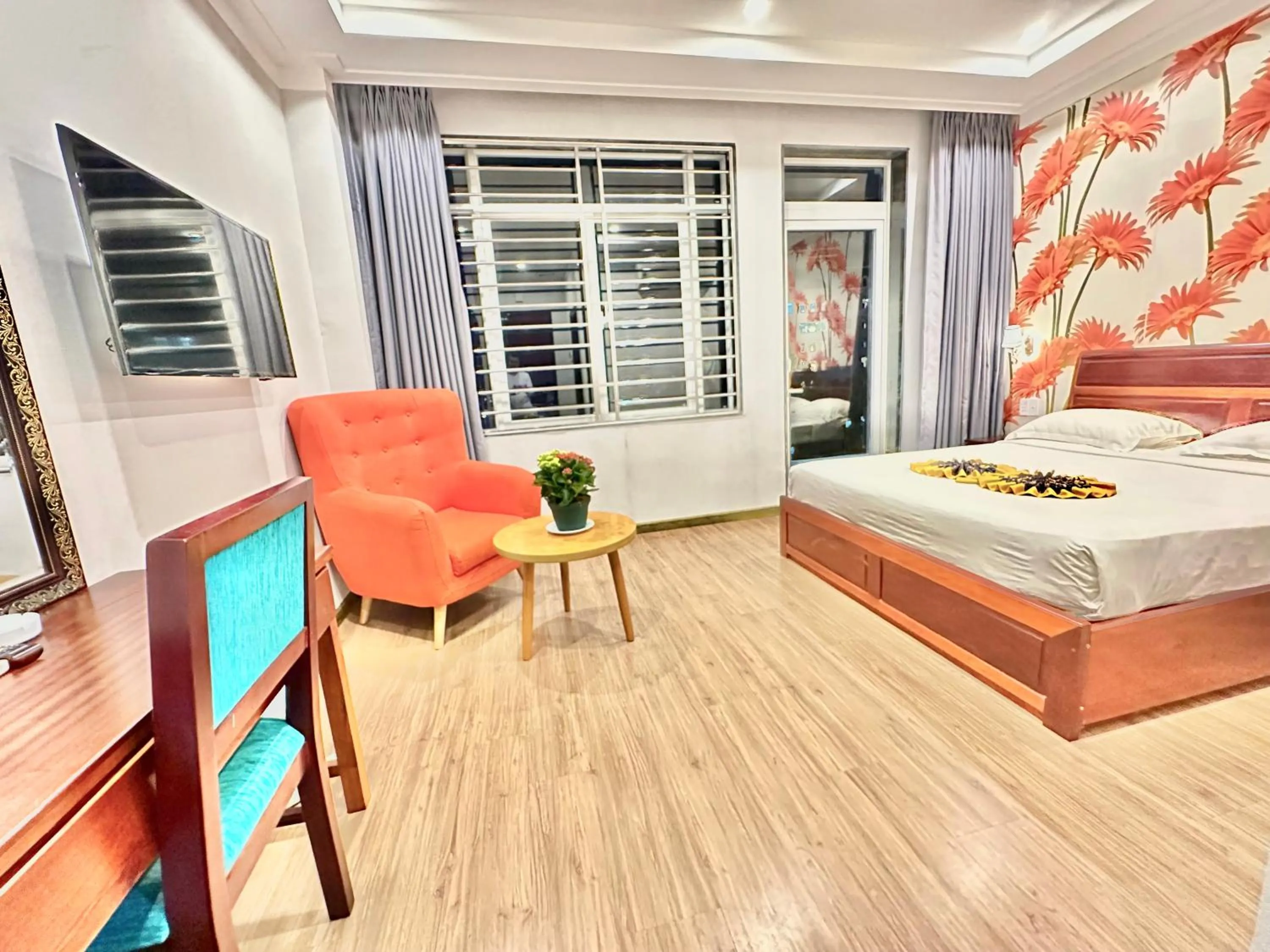 Bedroom, Bed in Long Bao Chau Hotel