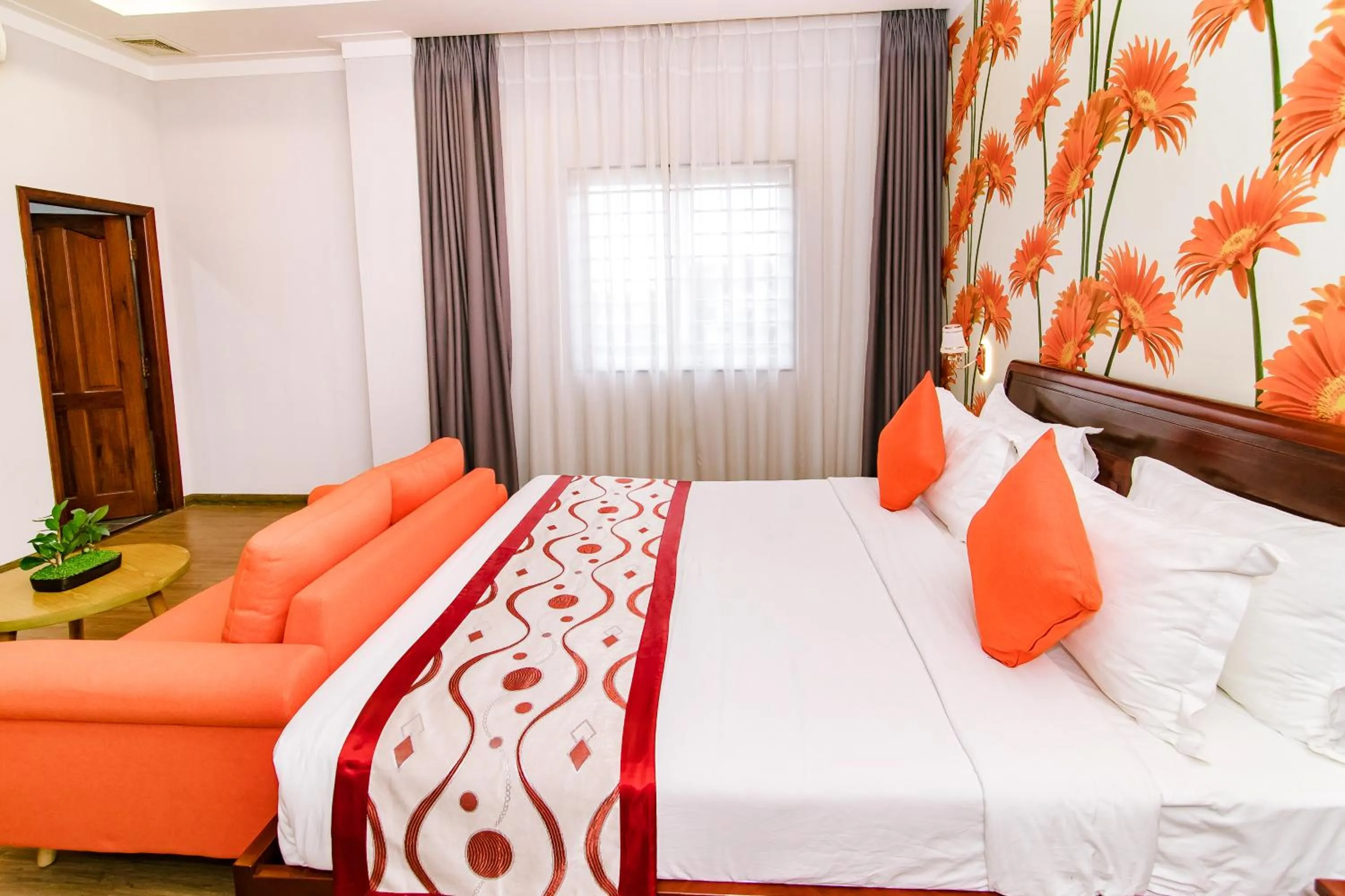 Bed in Long Bao Chau Hotel