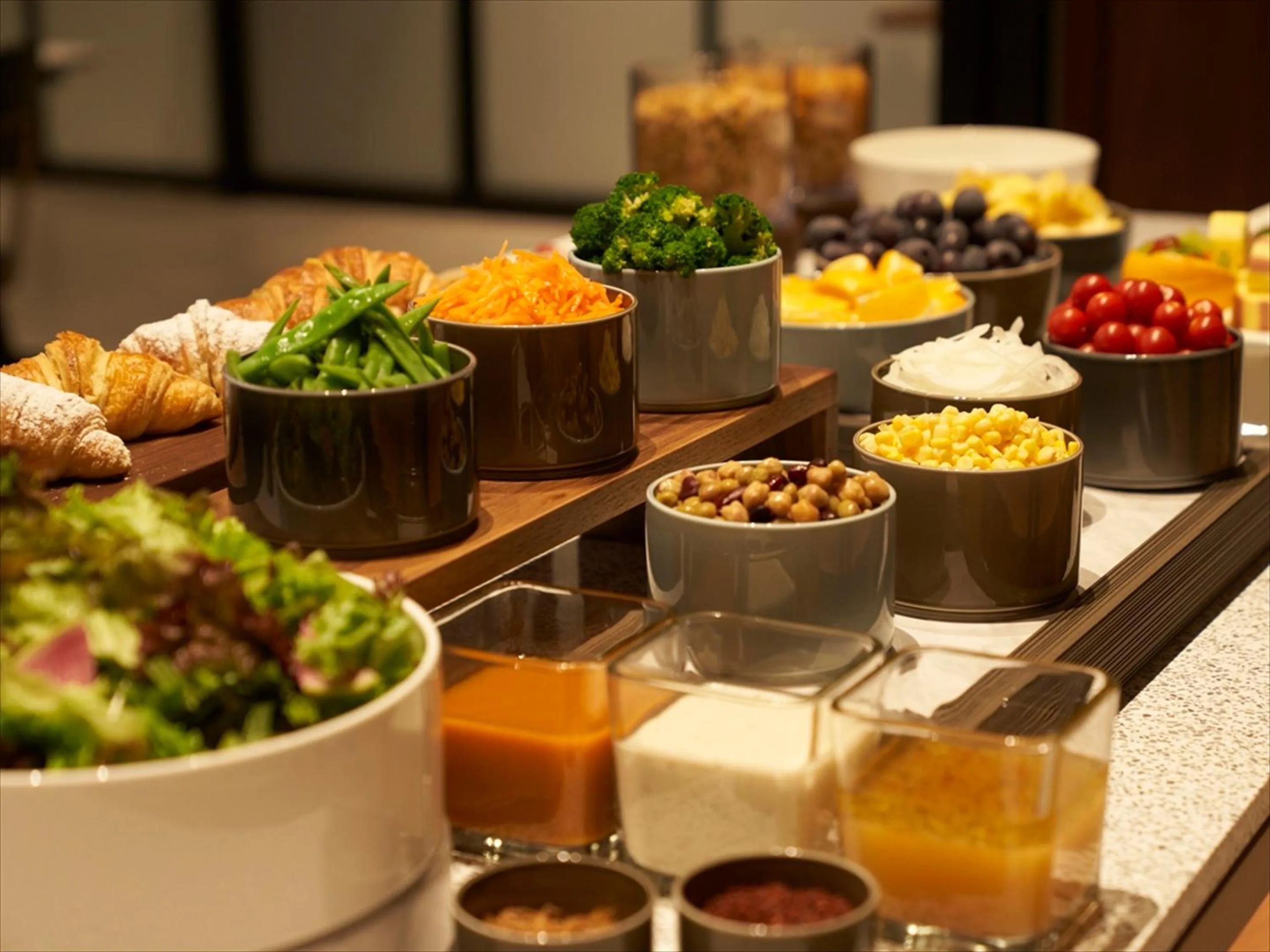 Restaurant/places to eat in CROSS Life Hakata Tenjin