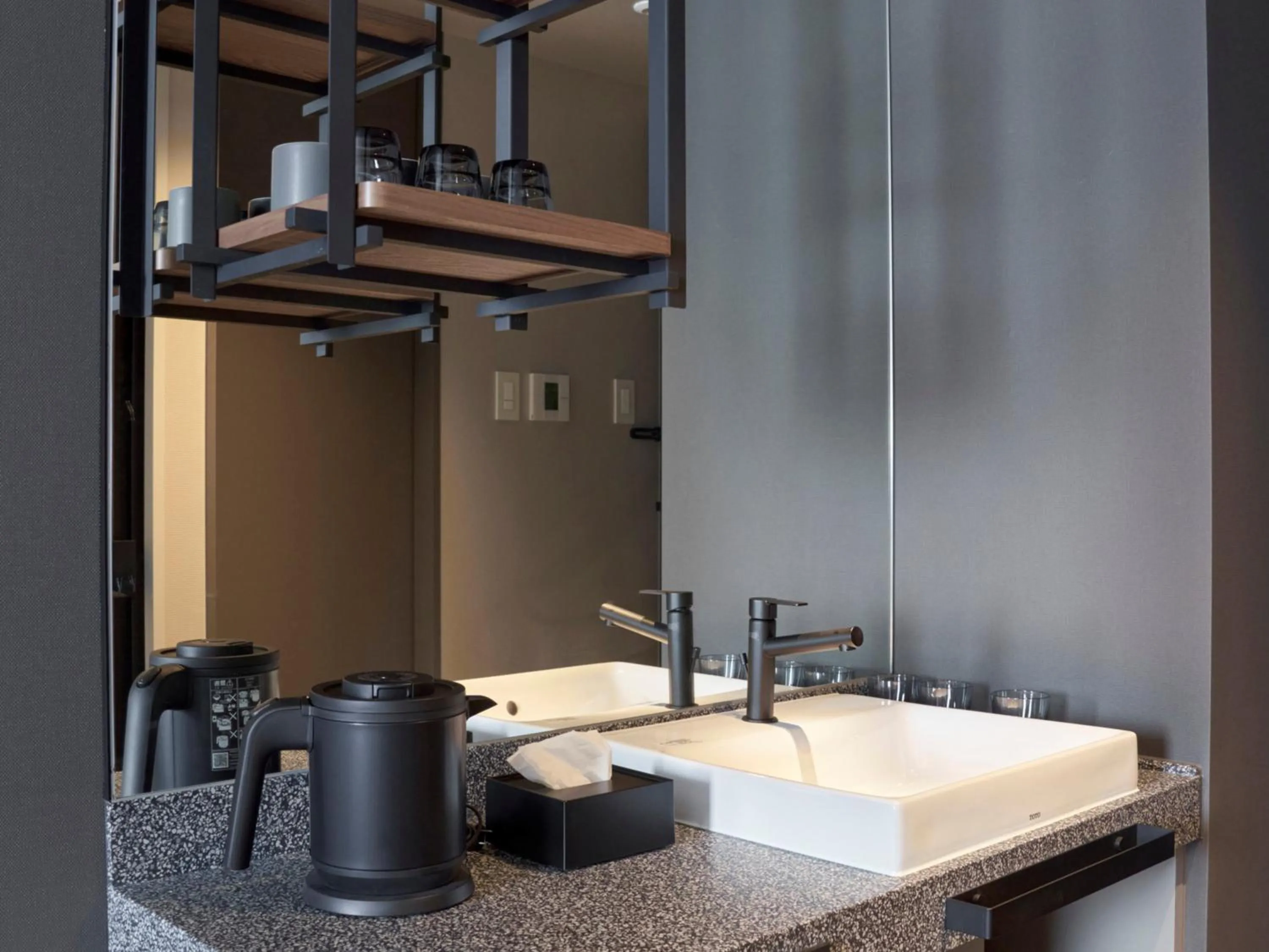 Area and facilities in CROSS Life Hakata Tenjin