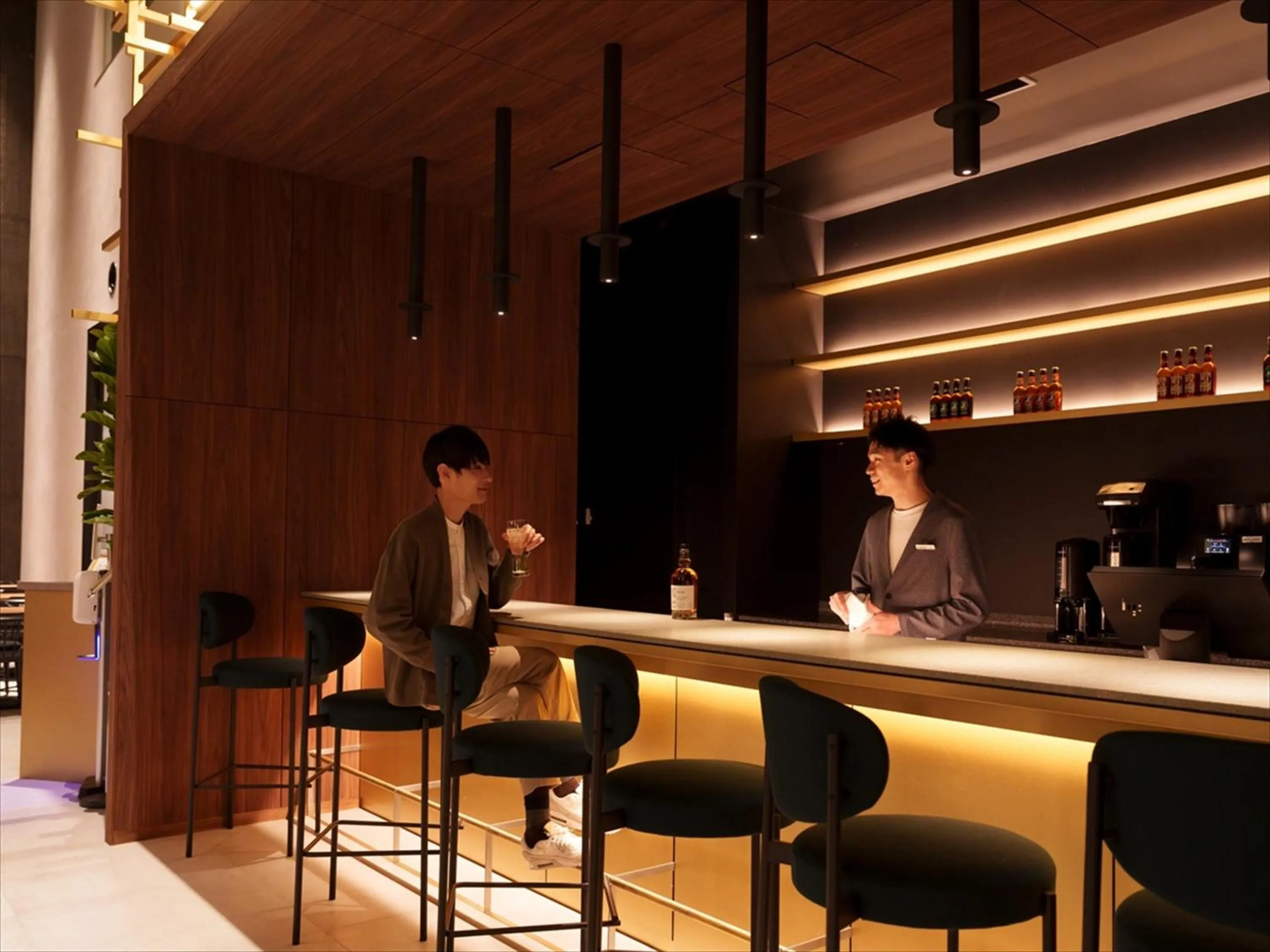 Staff in CROSS Life Hakata Tenjin