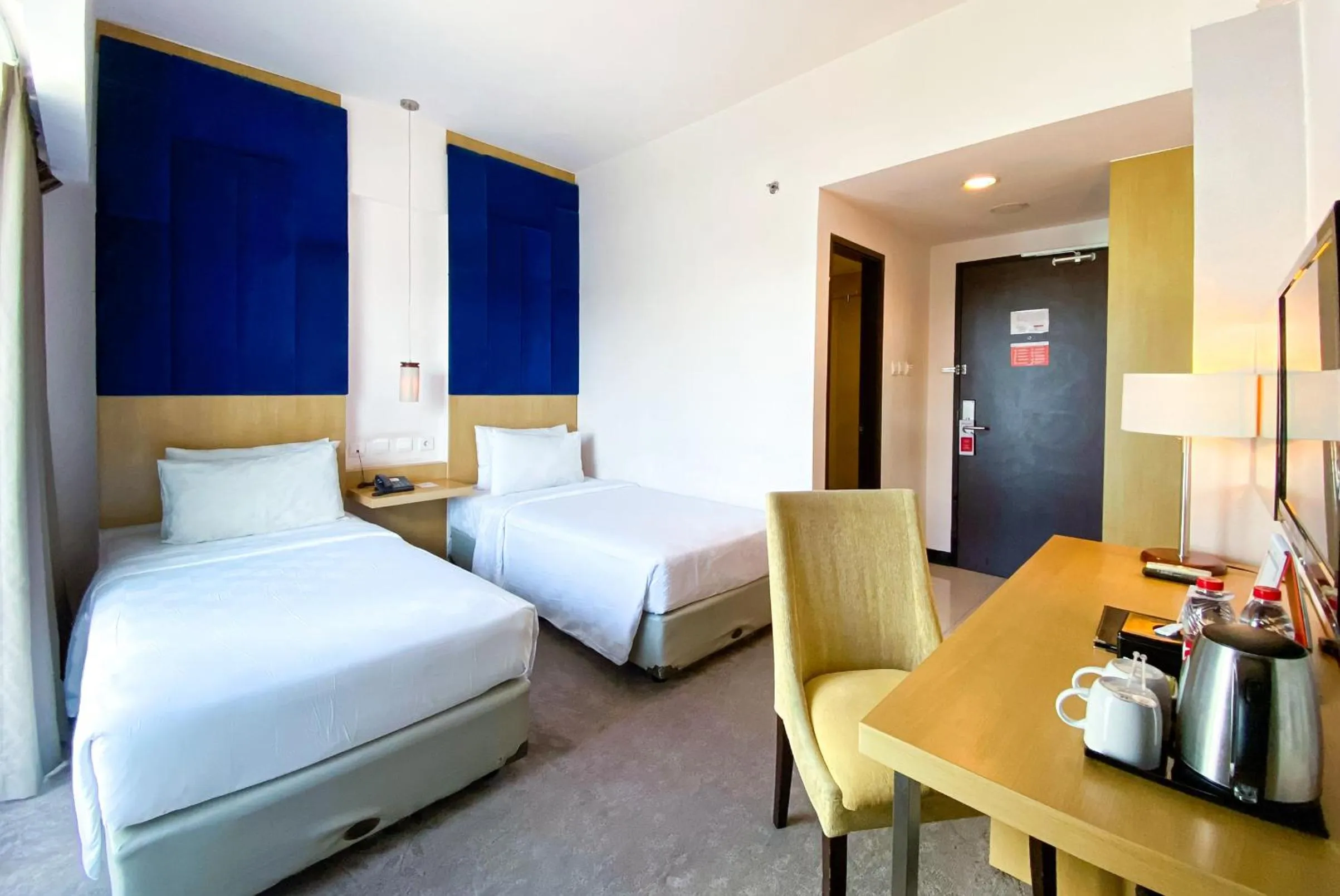 Bedroom, Bed in Swiss-Belinn Malang