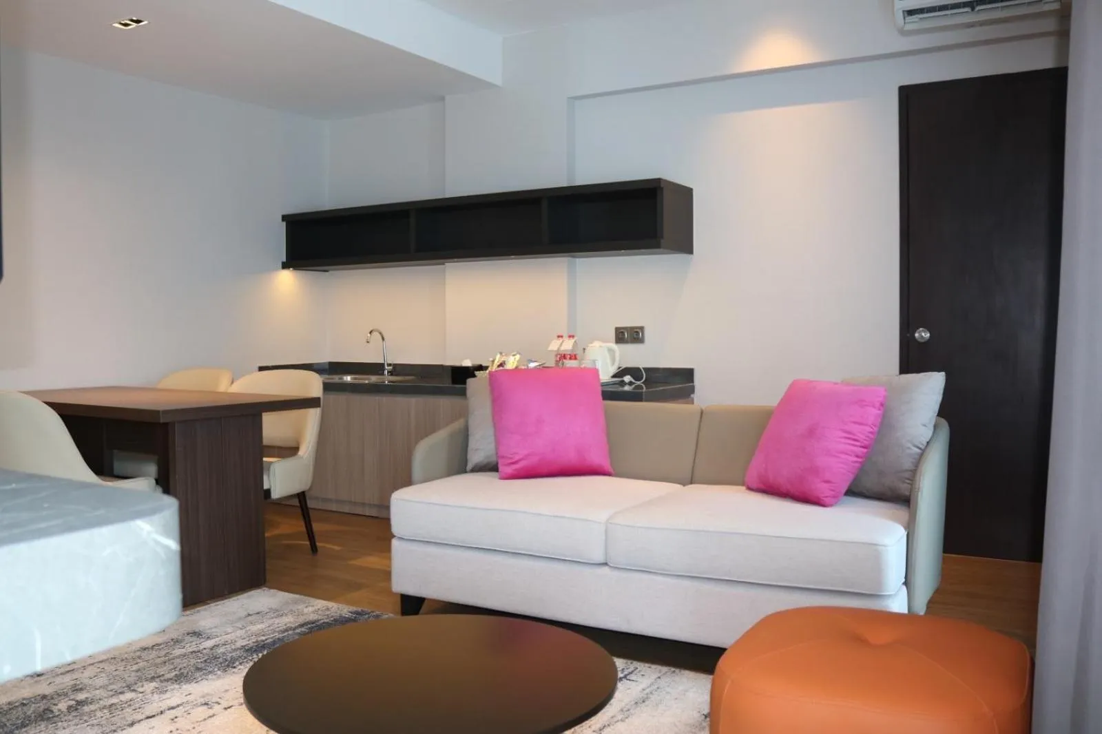 Living room in Swiss-Belinn Malang