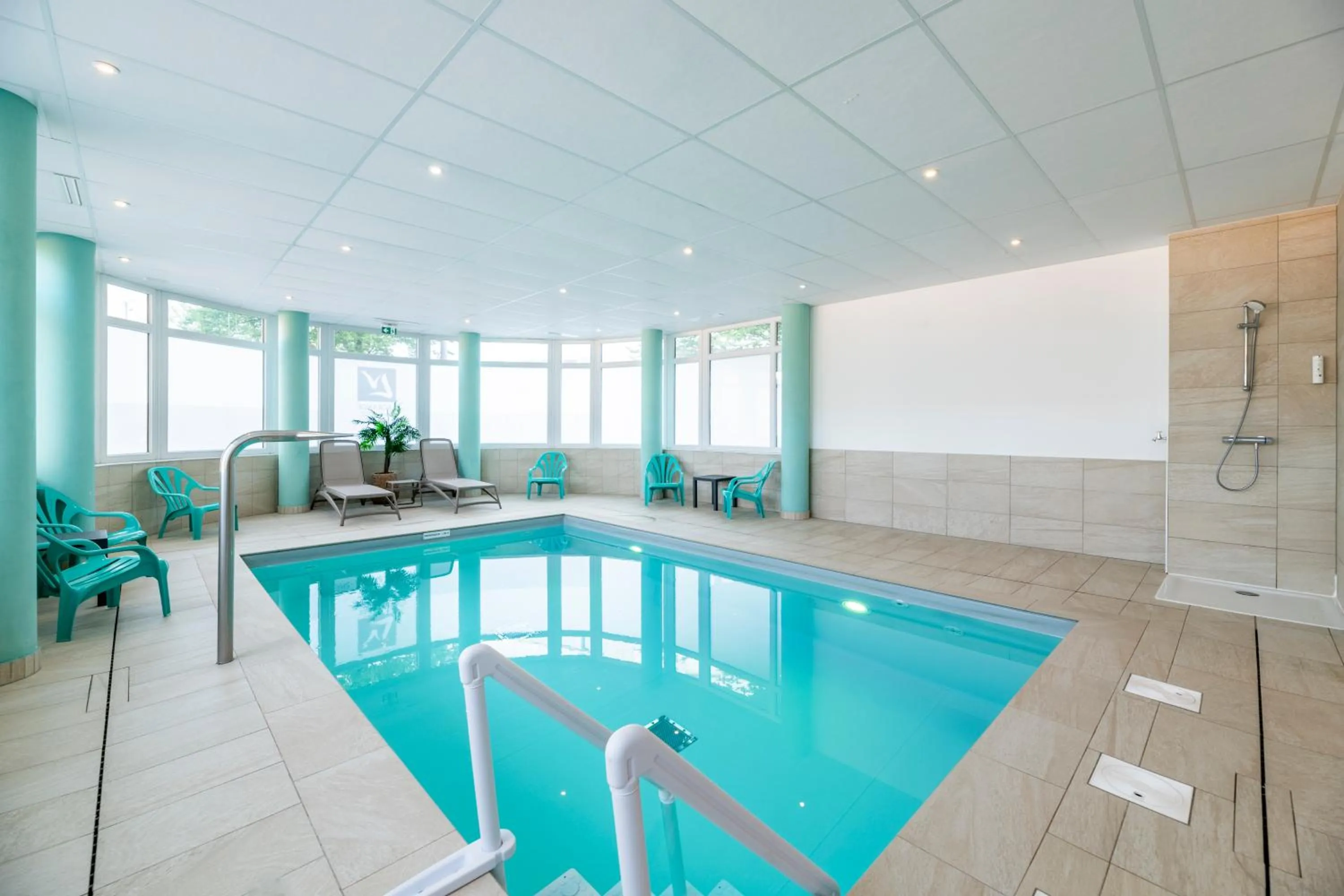 Swimming pool in Lagrange Apart Hôtel Mulhouse Saint Sauveur